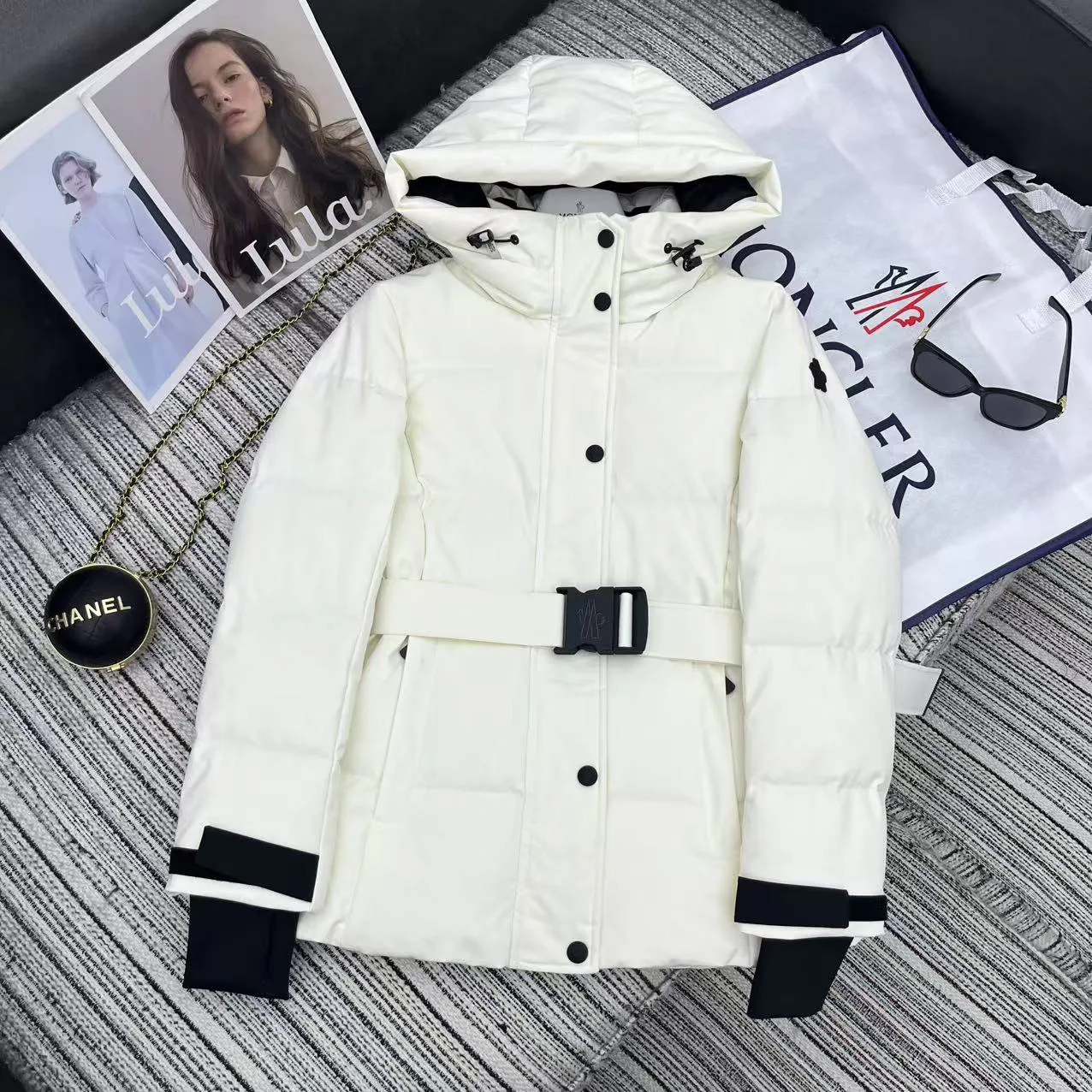 Куртки И Пуховики Женские Moncler 1144002