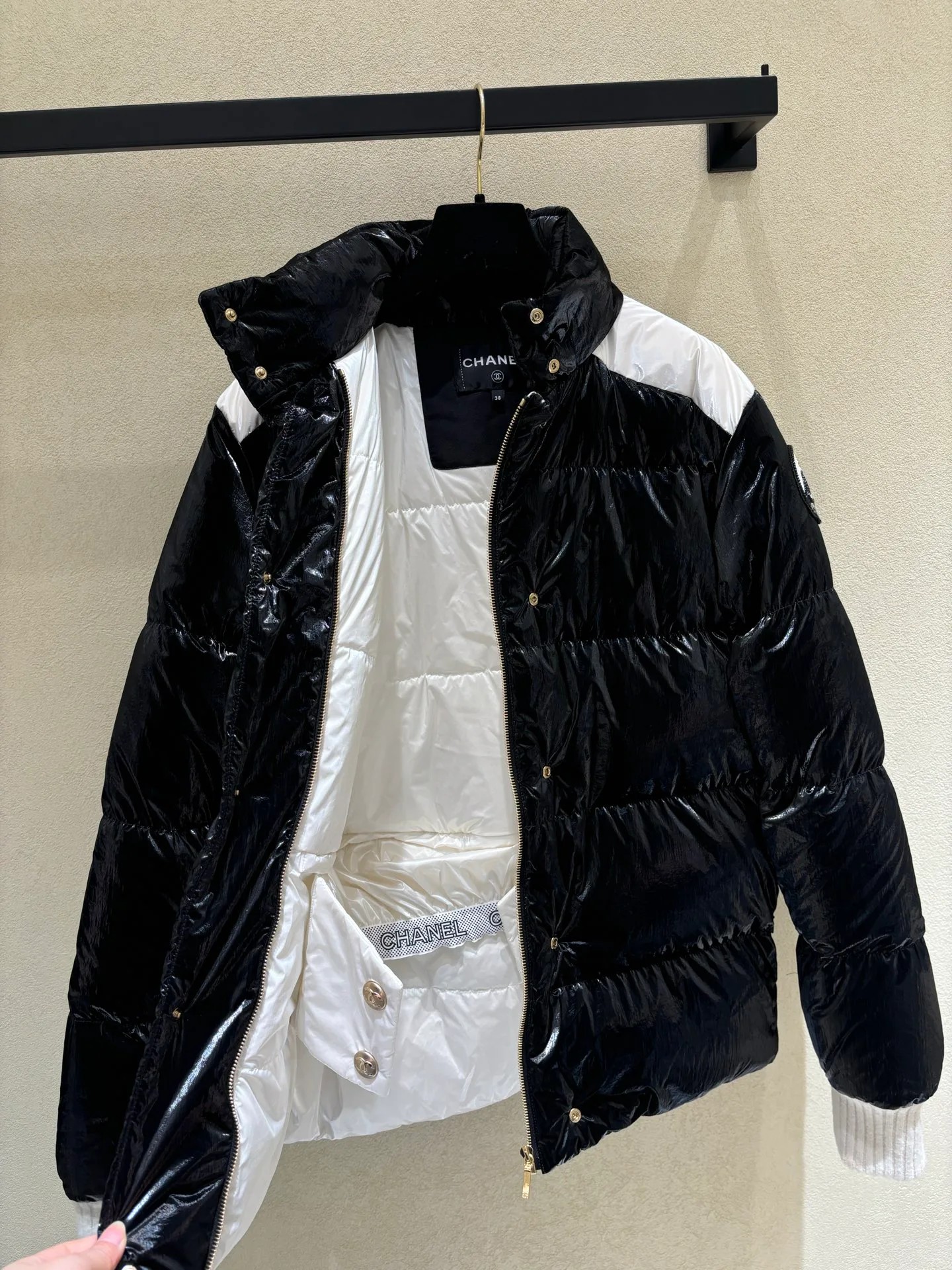 Куртки И Пуховики Женские Chanel 400255