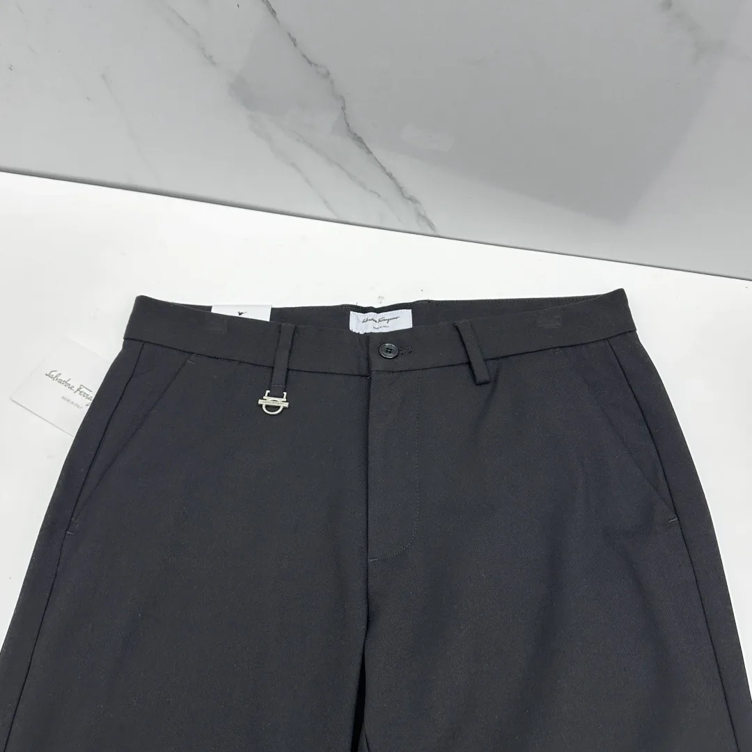 Брюки Мужские Salvatore Ferragamo 18246805