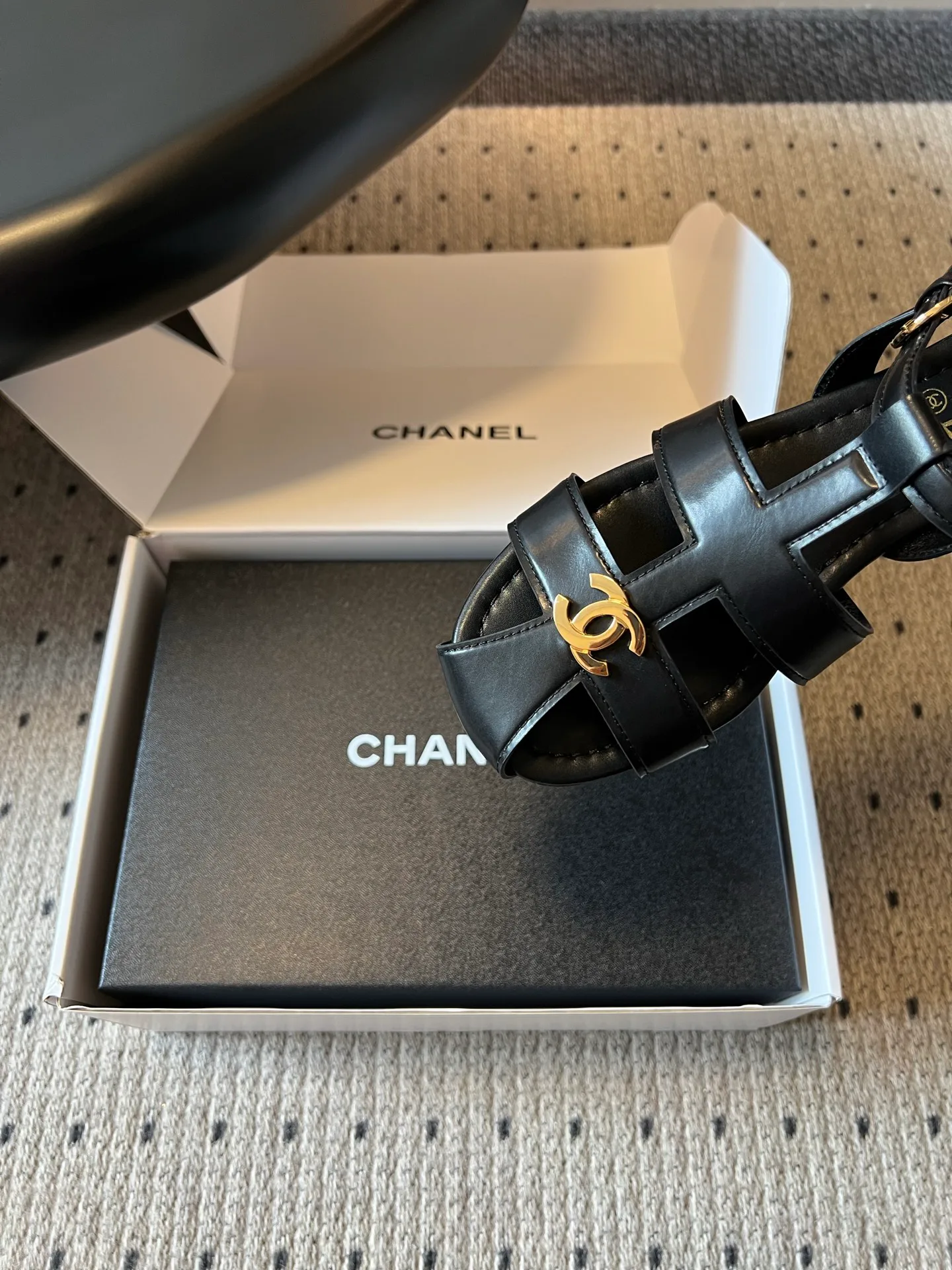 Босоножки Женские Chanel 16931519
