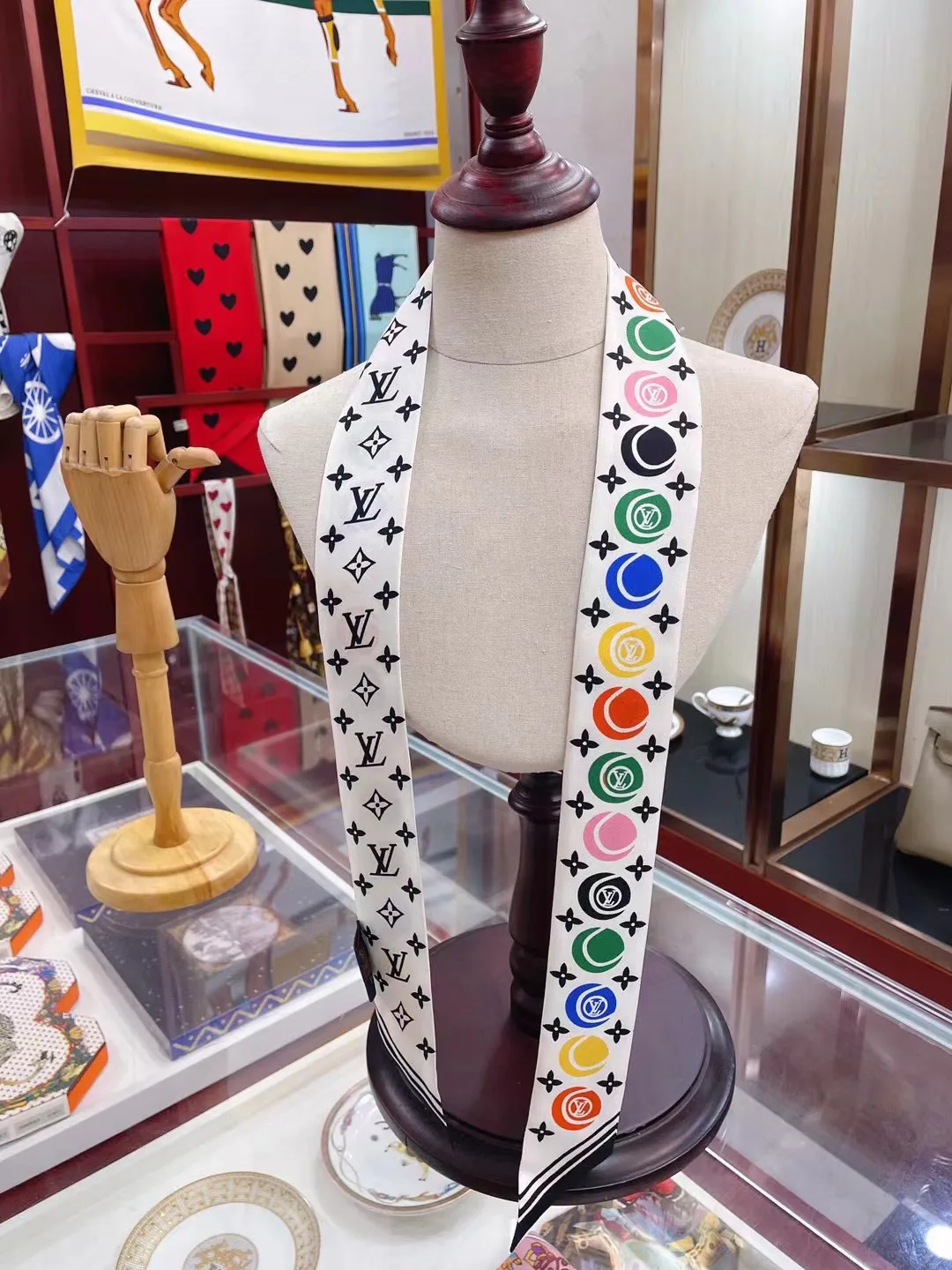 Шарфы Louis Vuitton 15378