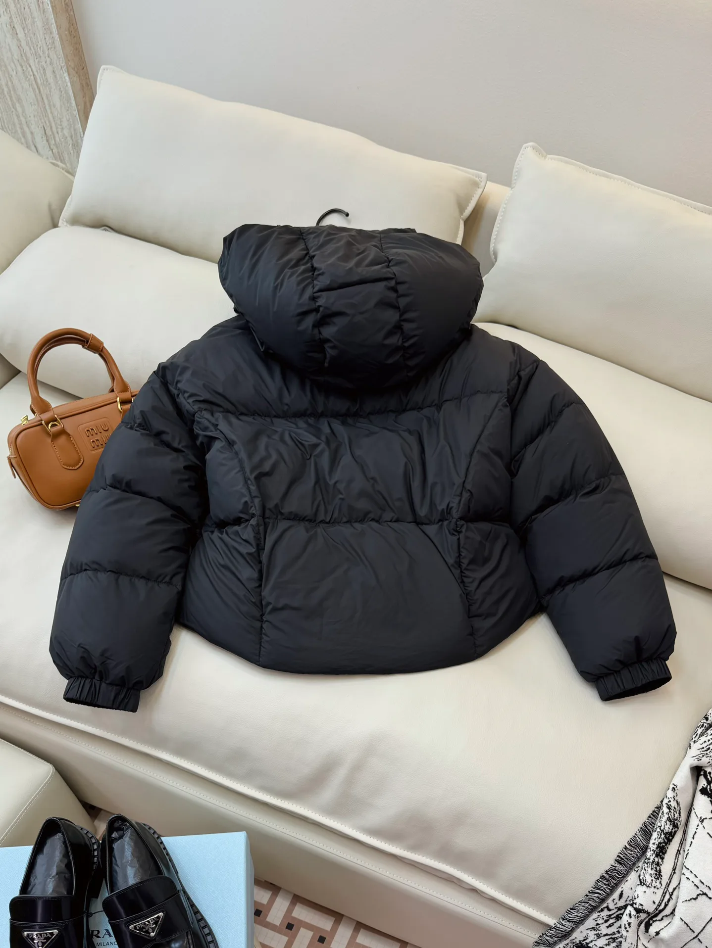 Куртки И Пуховики Женские Prada 17910127