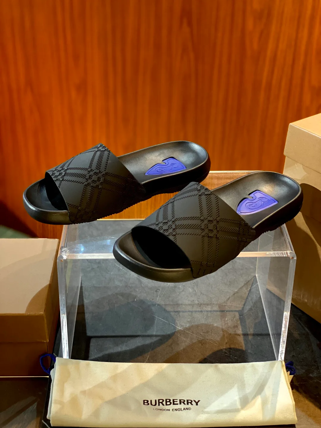 Шлепанцы Мужские Burberry 11250383