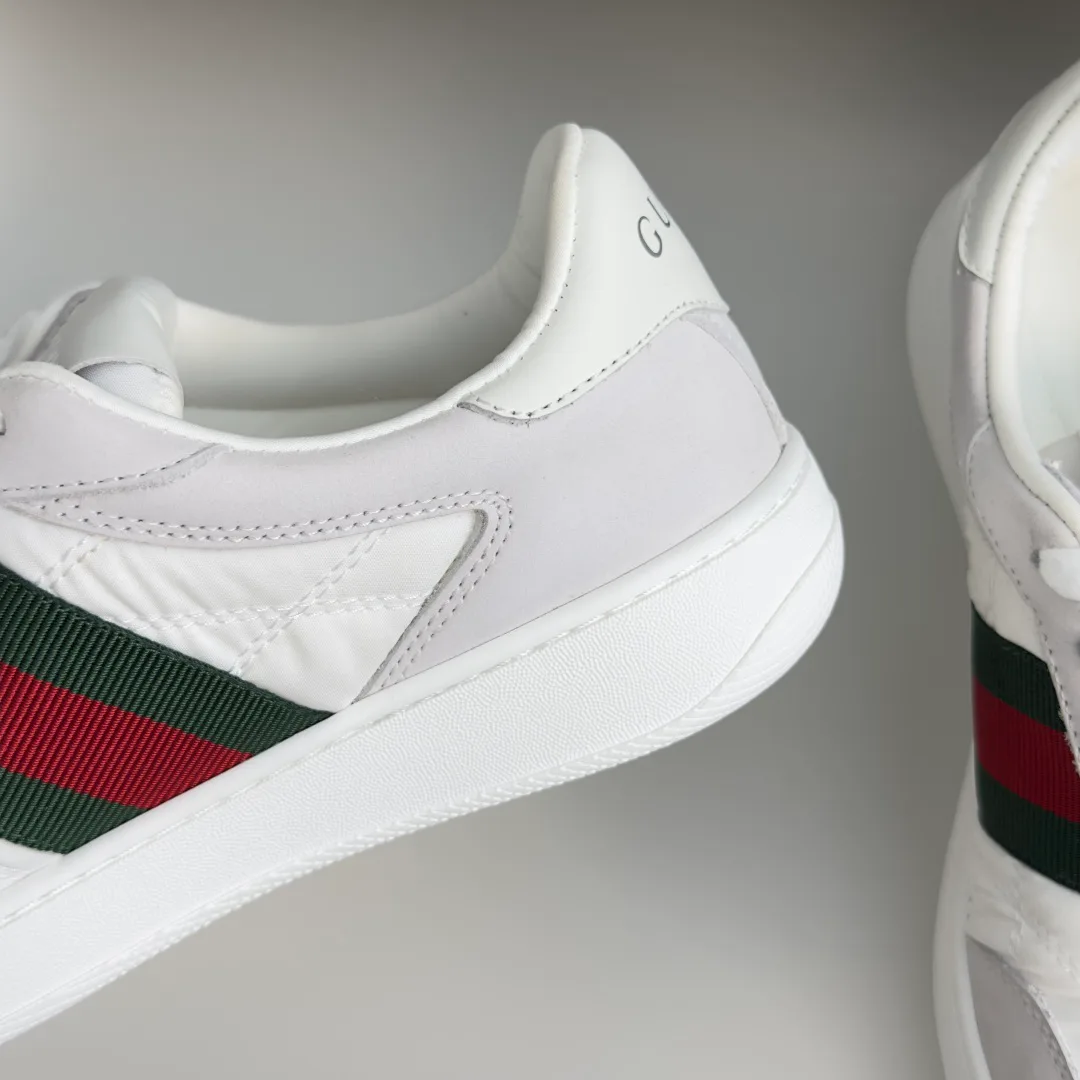Кроссовки Женские Gucci 17950550