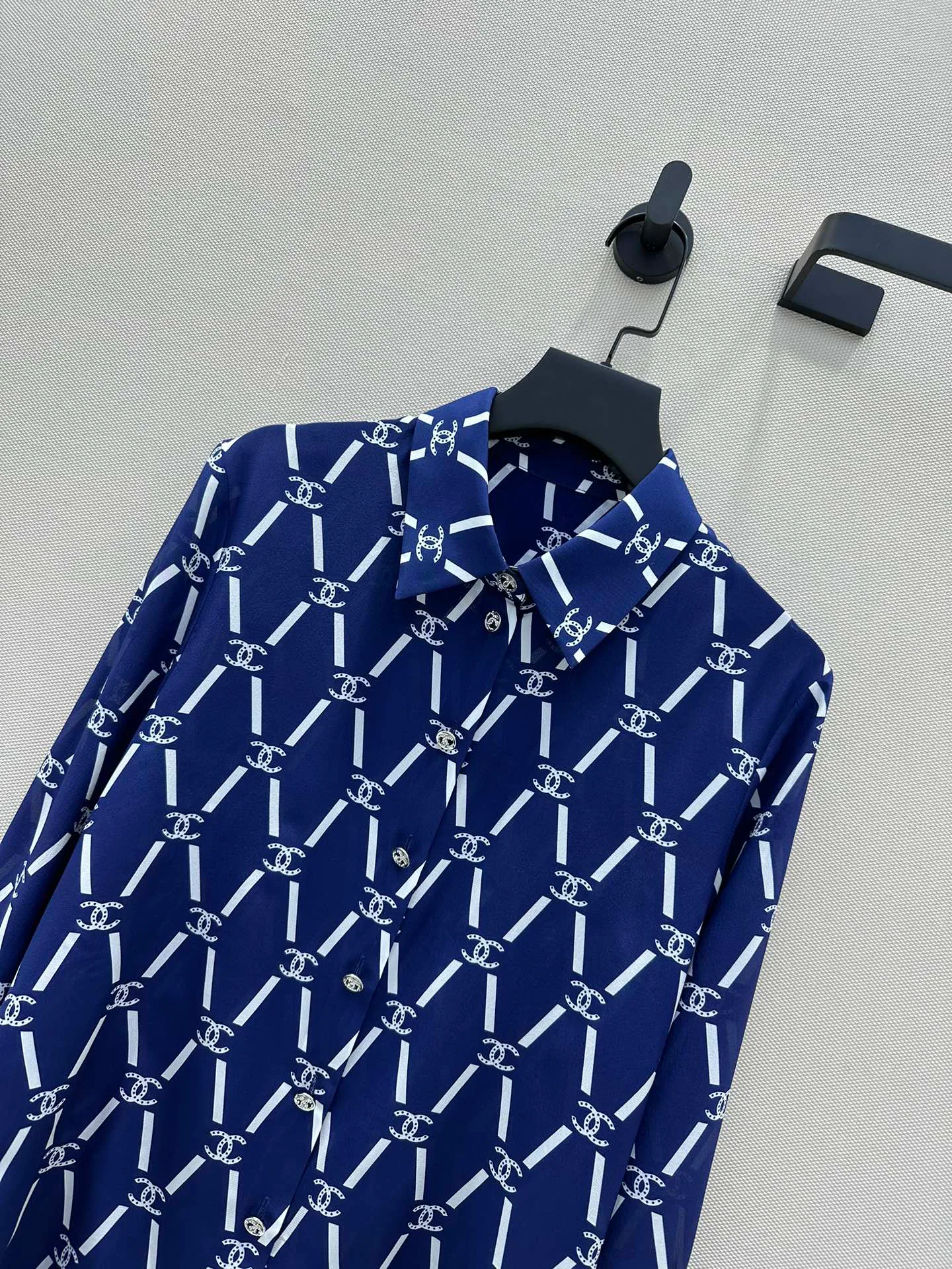 Рубашки Женские Chanel 8952