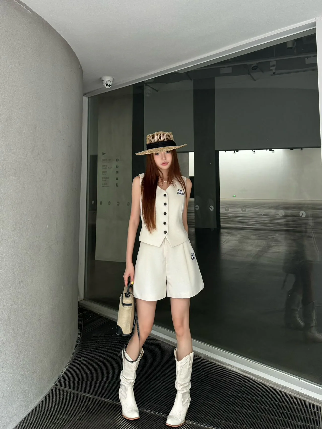 Костюмы Женские Chanel 13583632
