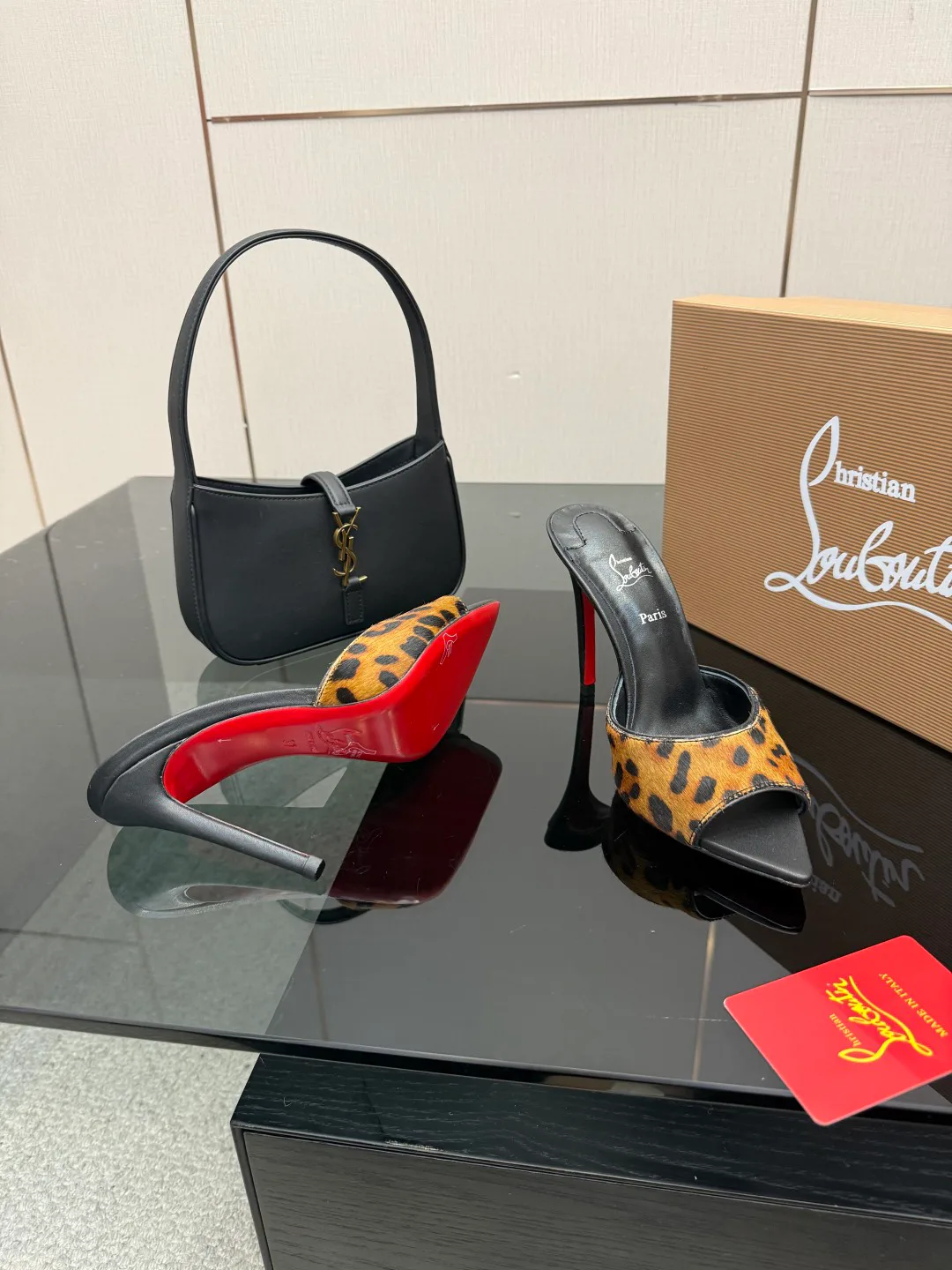 Босоножки Женские Christian Louboutin 374994