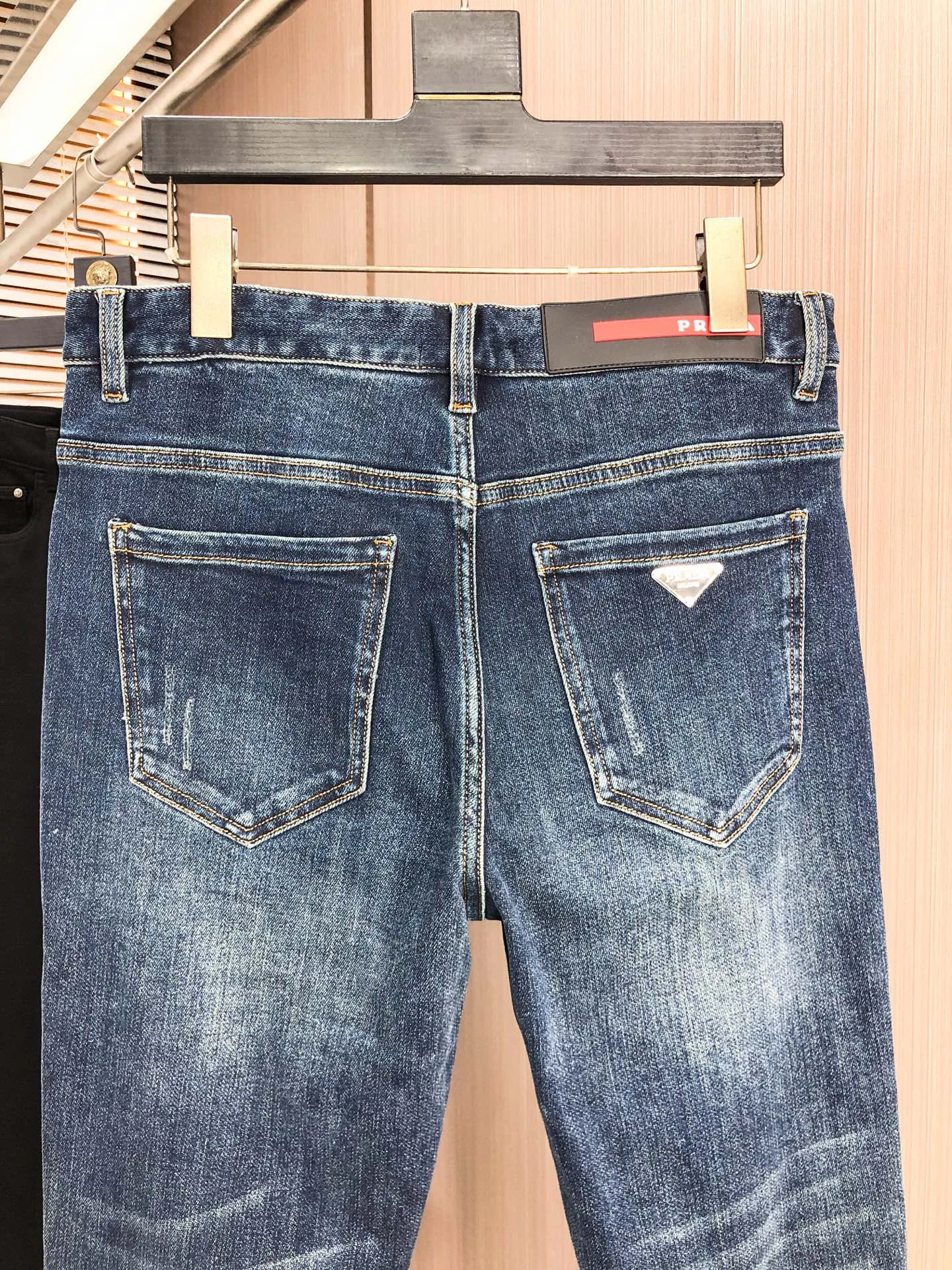 Джинсы Женские Prada 10186873