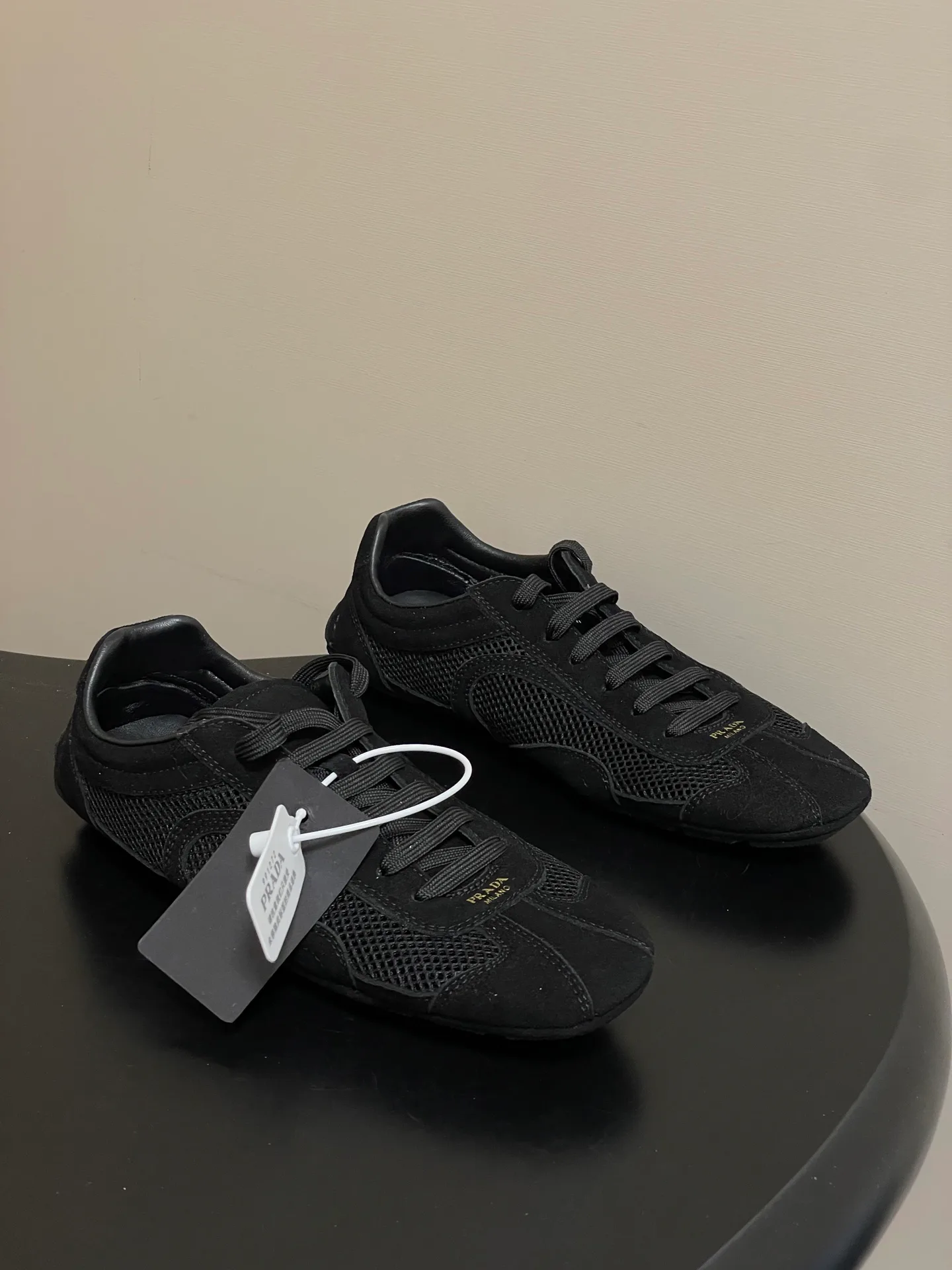 Кроссовки Женские Prada 12810921