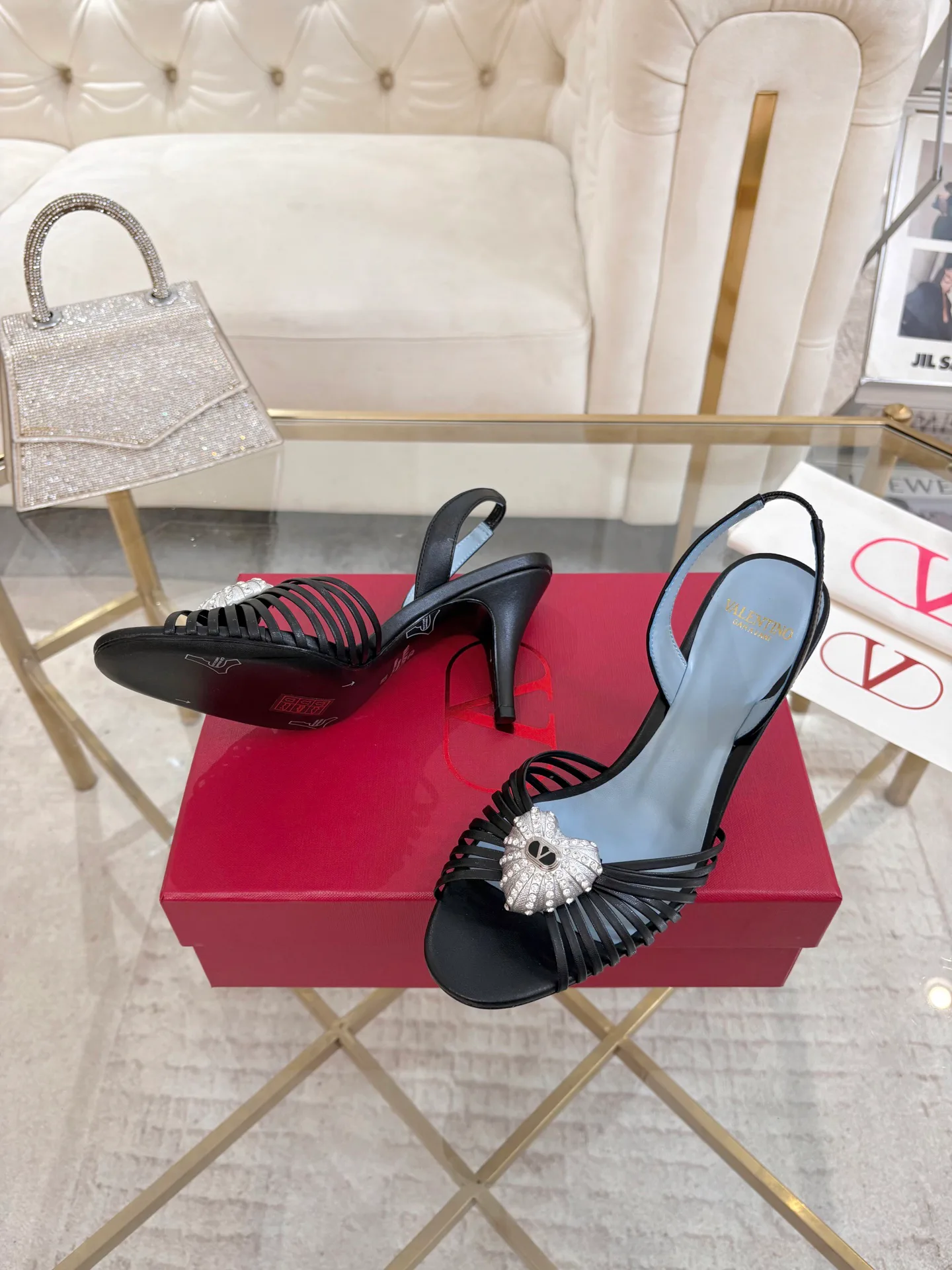 Босоножки Женские Valentino 18135279