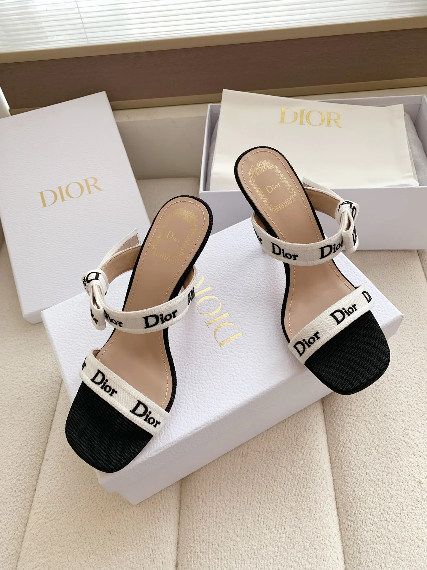 Босоножки Женские Christian Dior 11599294