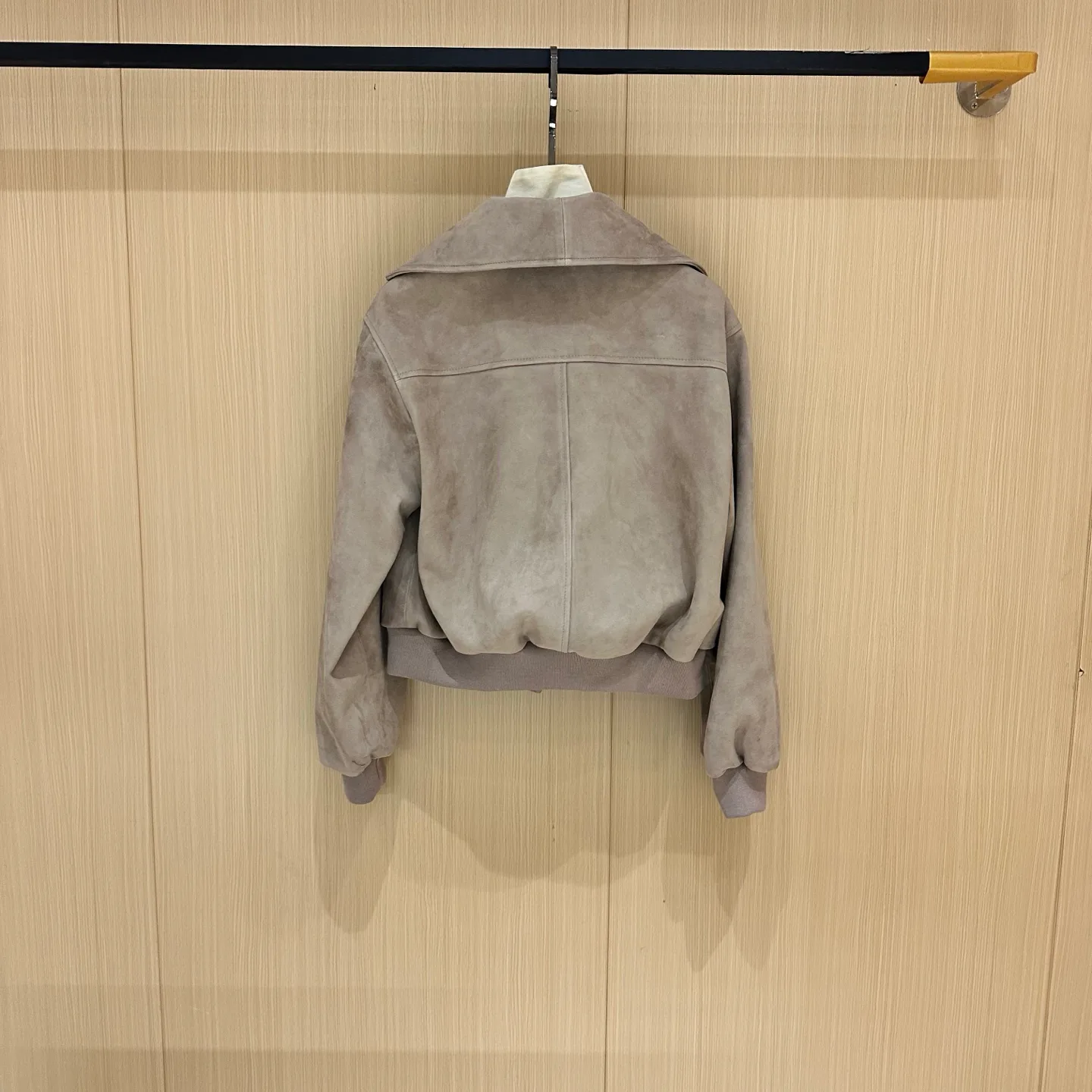 Кожаные Куртки И Дублёнки Женские Chanel 11452826