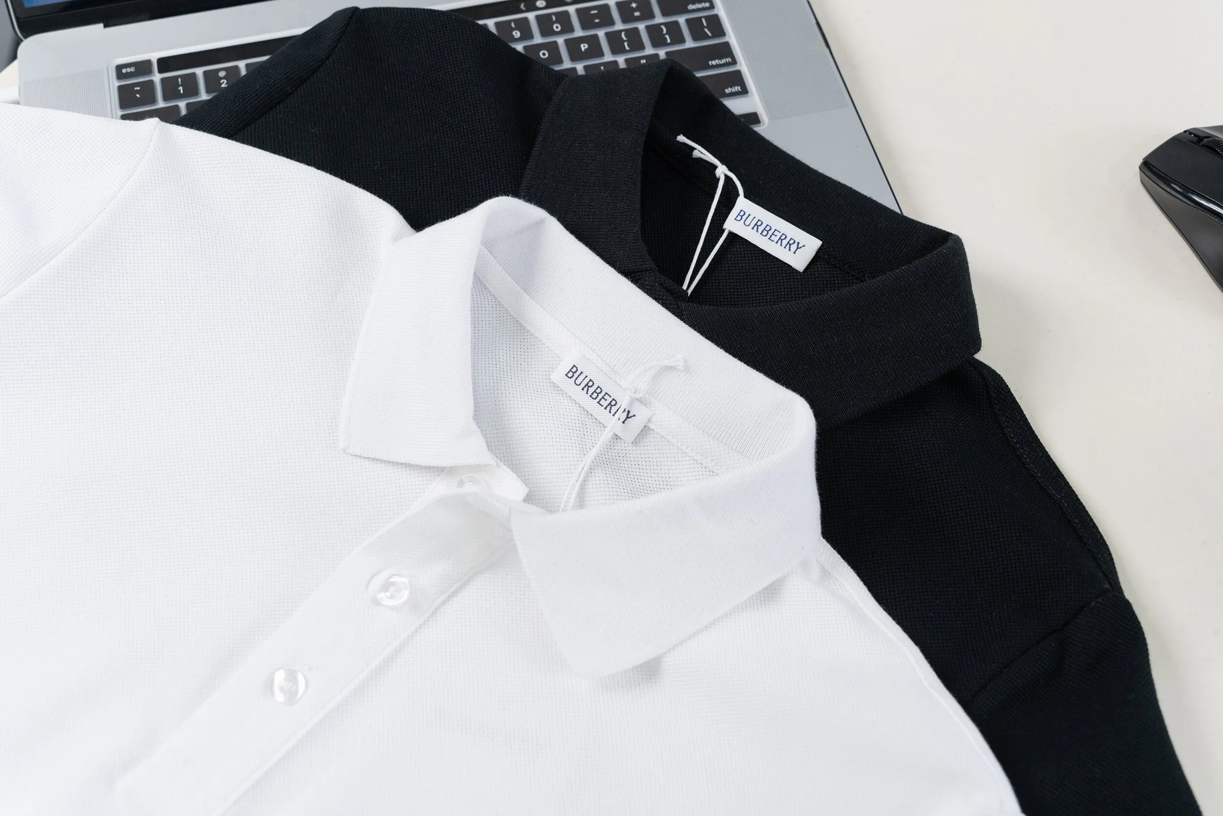 Футболки Женские Burberry 23629