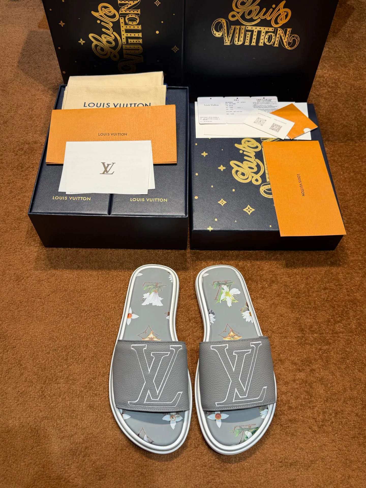 Шлепанцы Женские Louis Vuitton 17059505