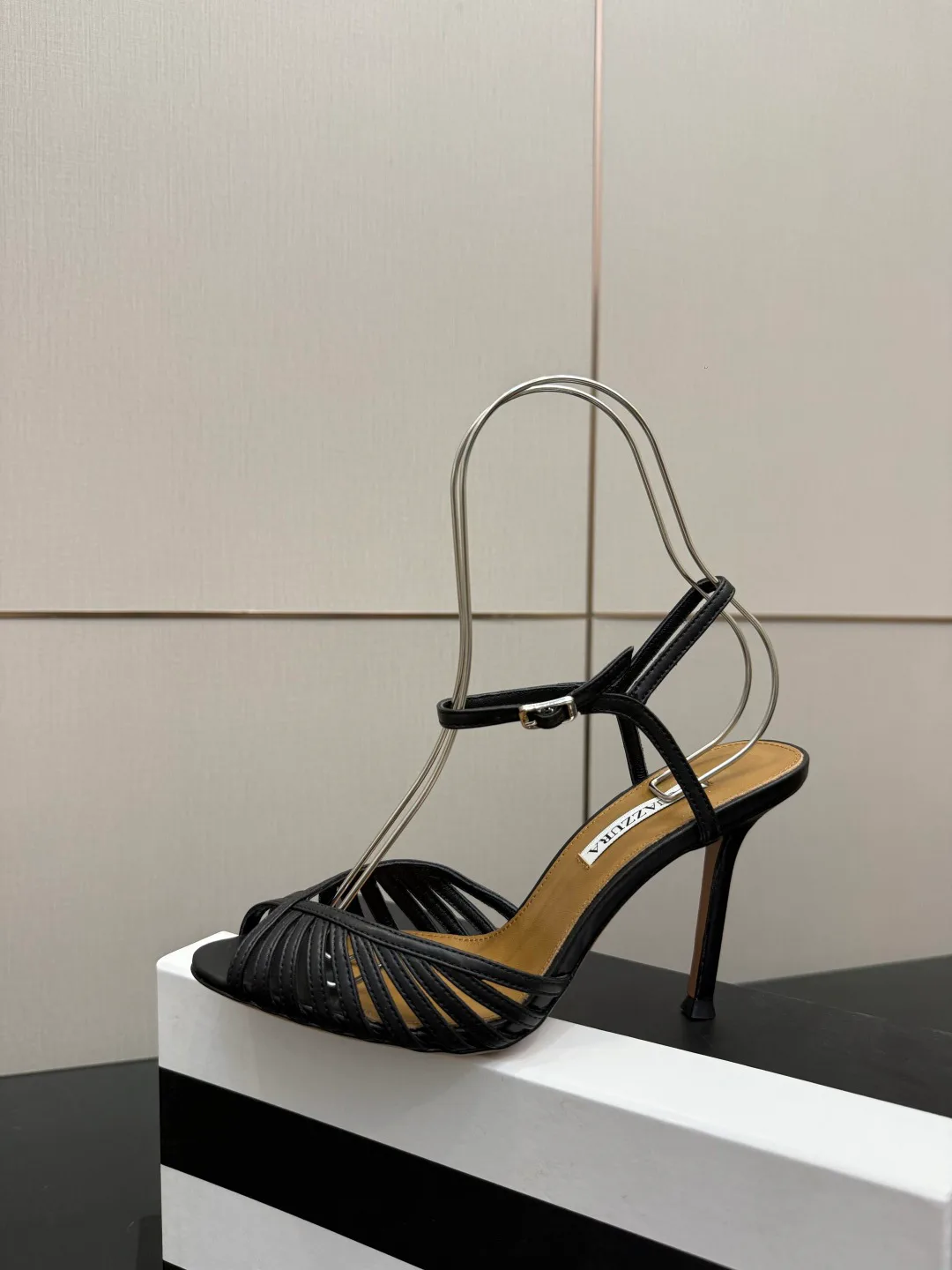 Босоножки Женские Aquazzura 12245143