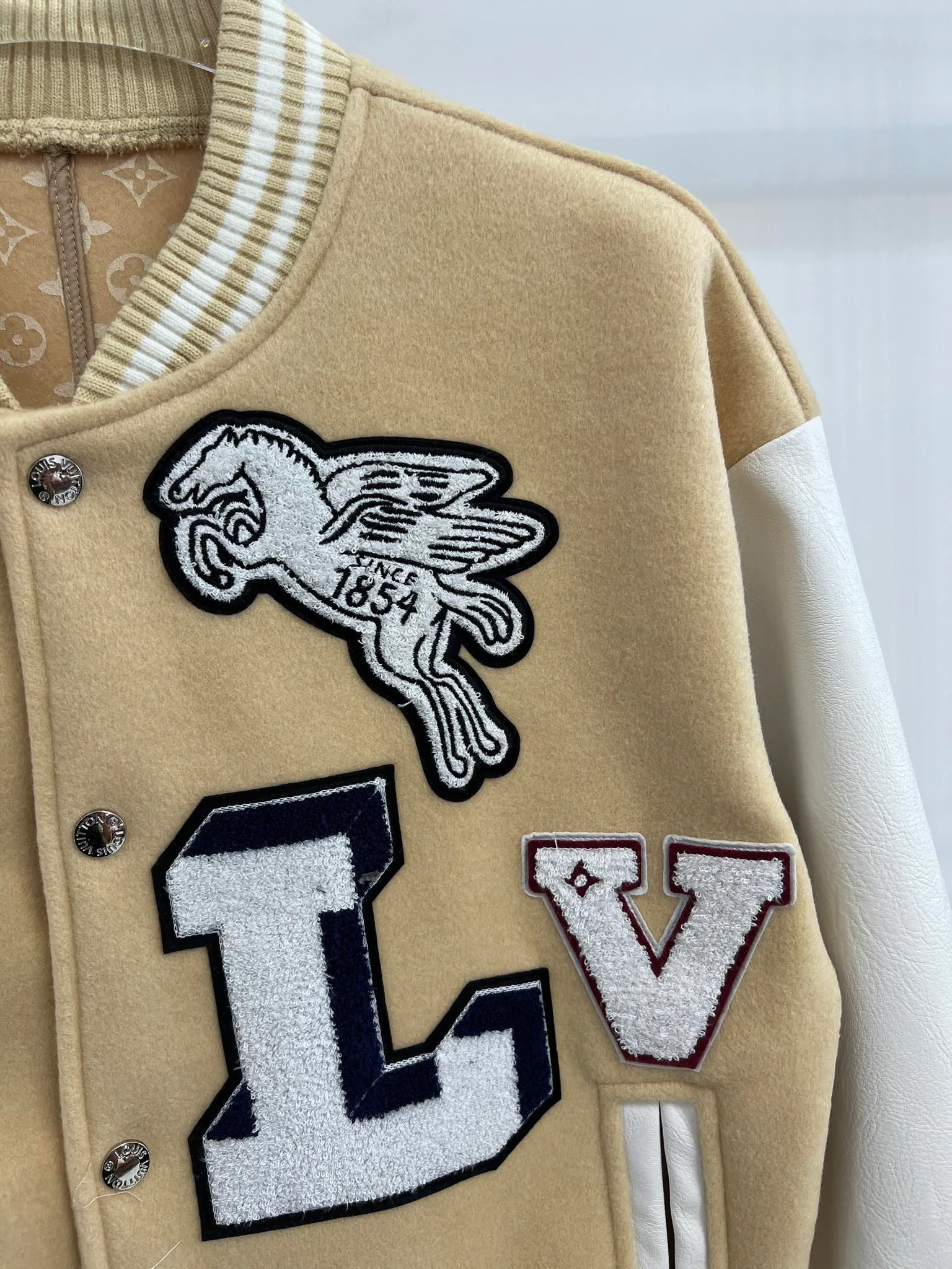 Жакеты Женские Louis Vuitton 12842388