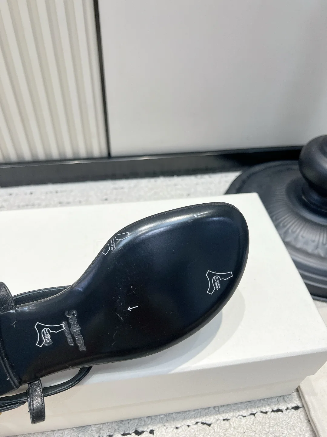 Босоножки Женские Saint Laurent 17578052