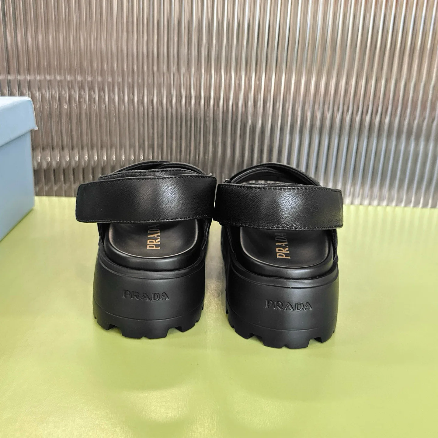 Сандалии Женские Prada 12821330