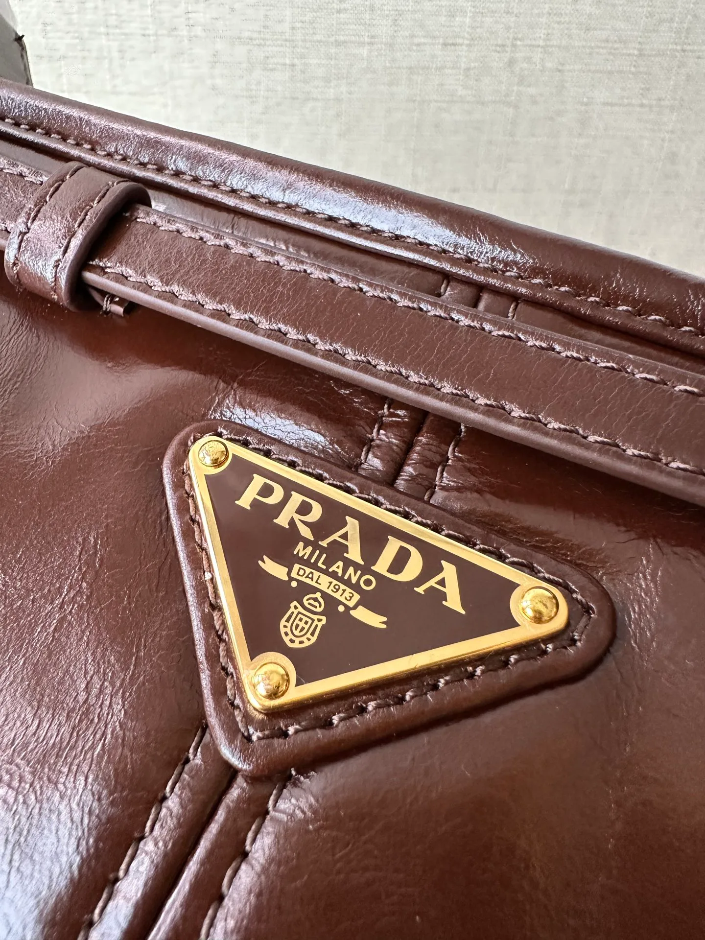 Классические Сумки Женские Prada 17524306