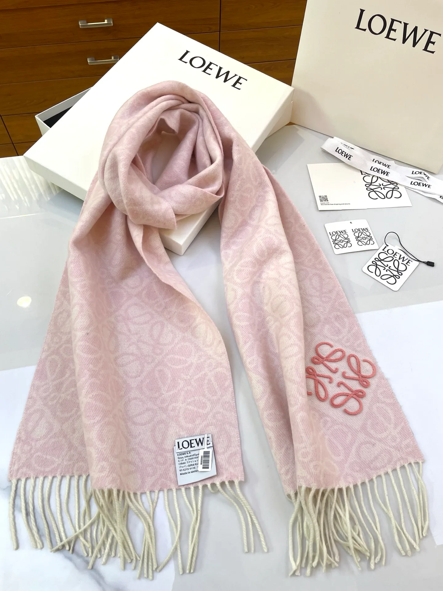 Шарфы Loewe 210205