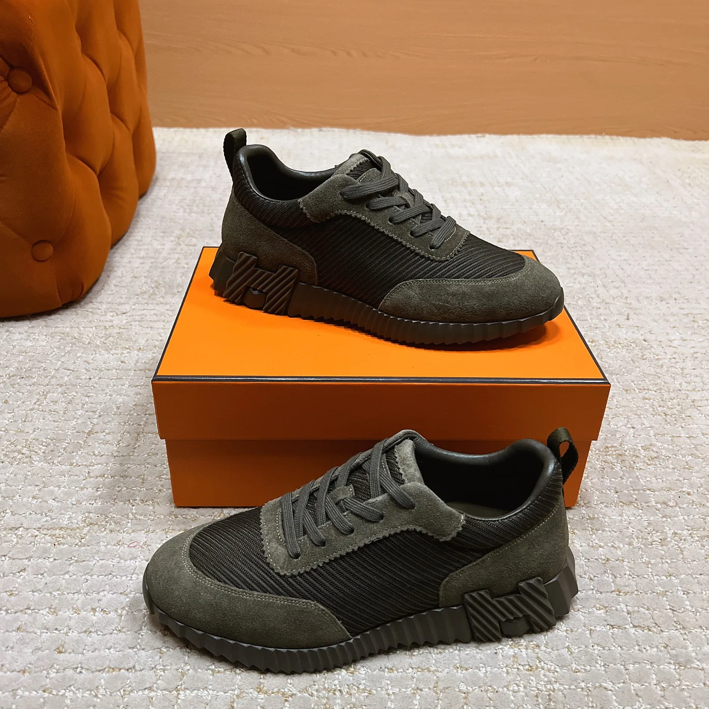 Кроссовки Женские Hermes 18583719