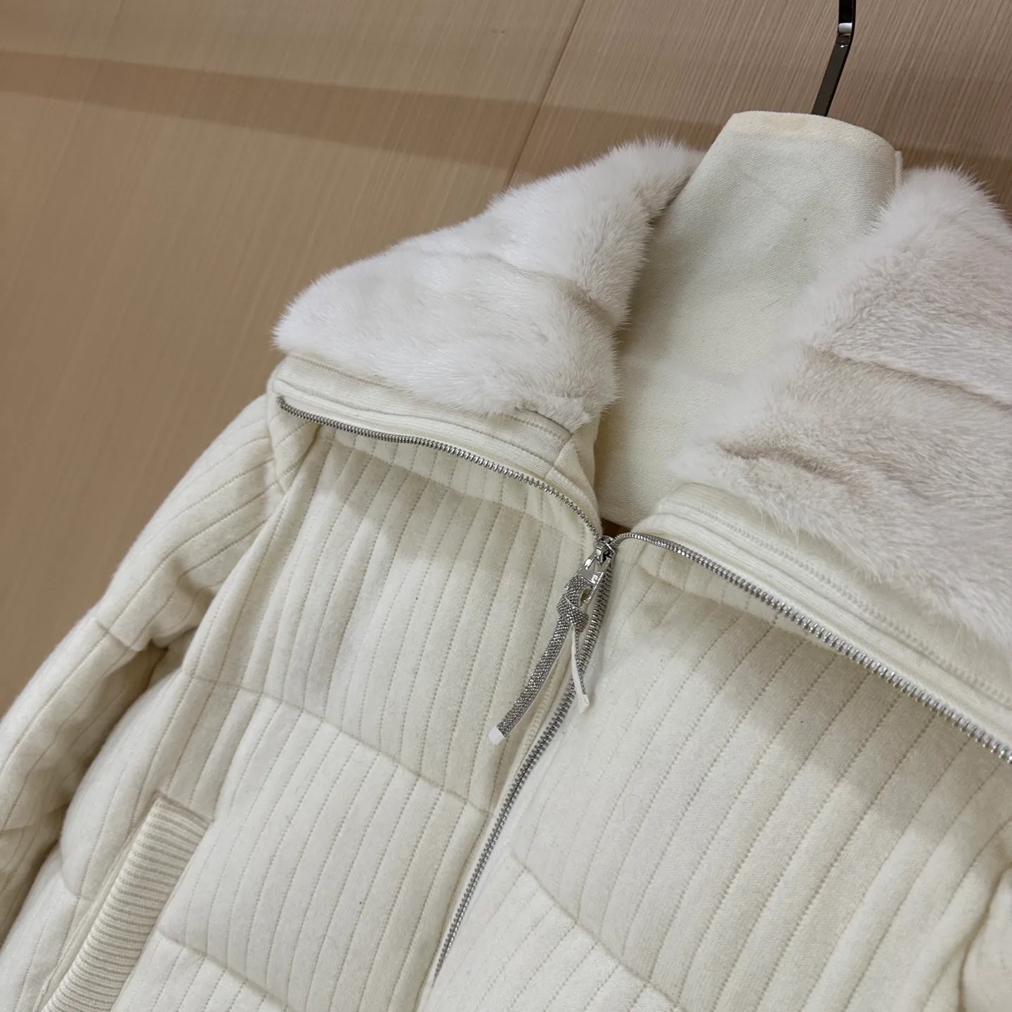 Куртки Женские Brunello Cucinelli 409396