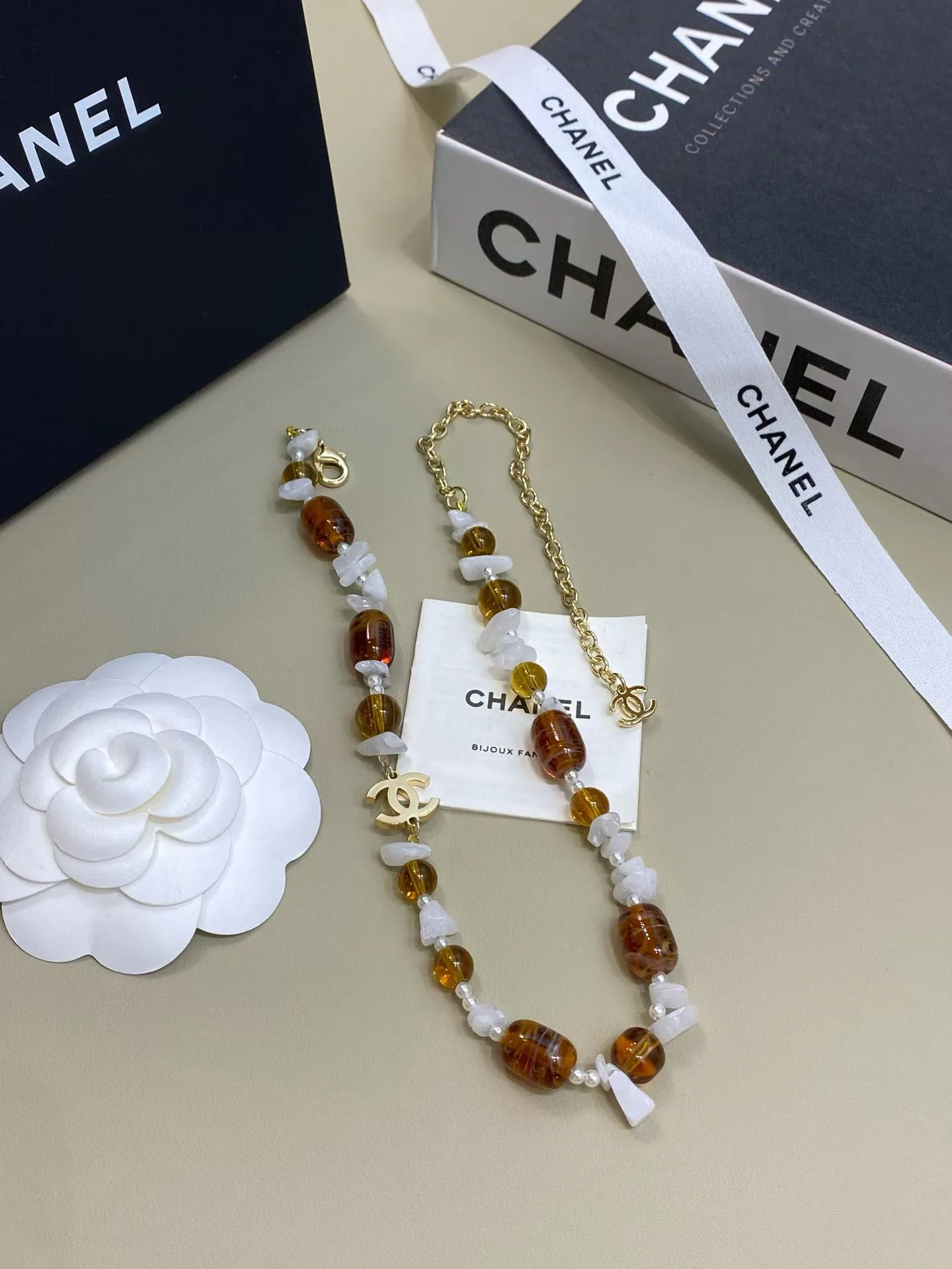 Бижутерия Chanel 18351200