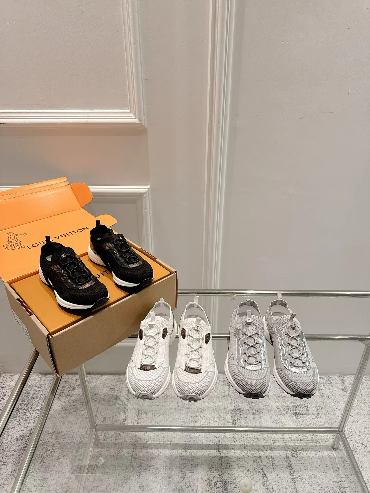 Кроссовки Женские Louis Vuitton 837001