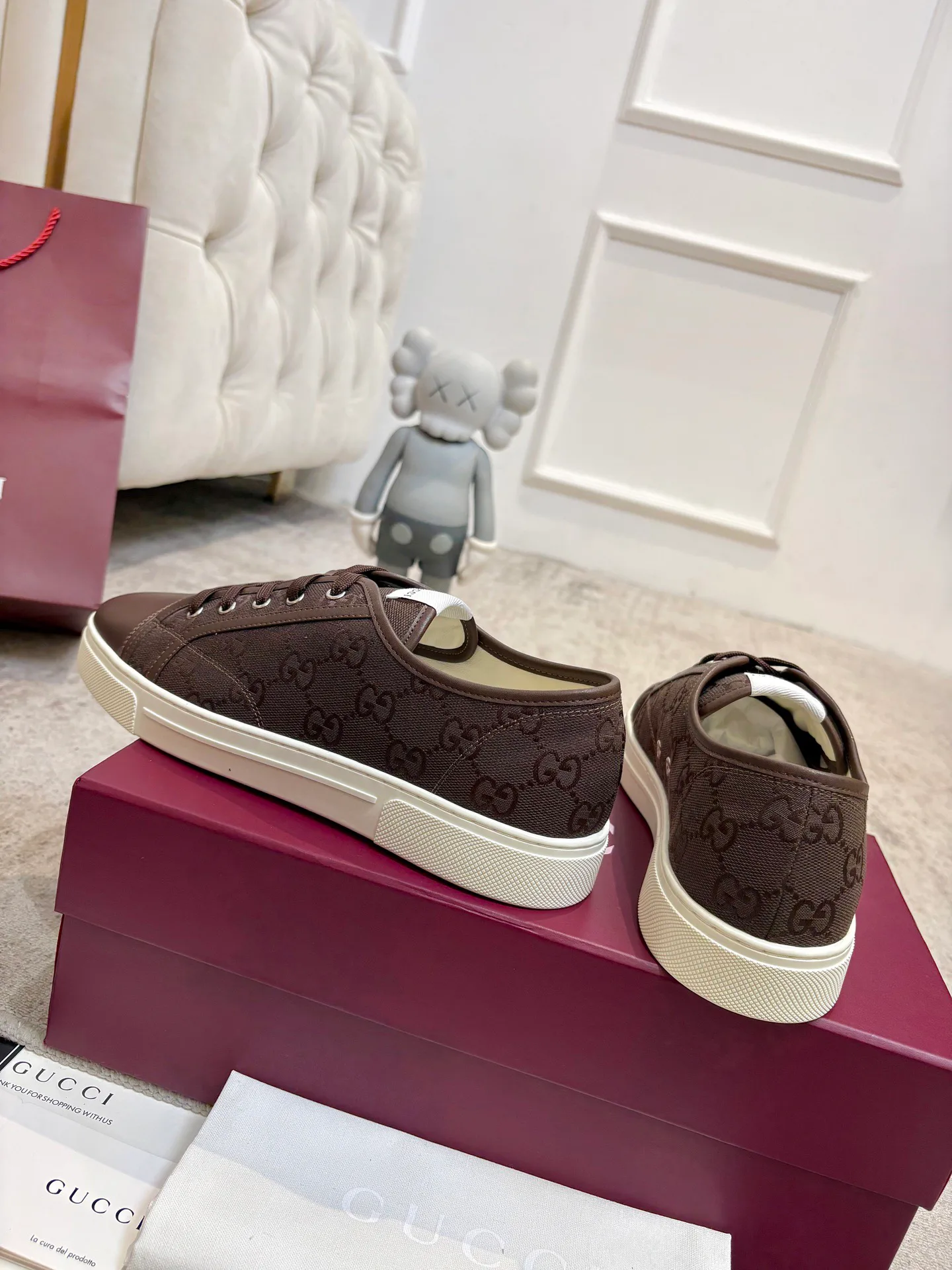 Кроссовки Женские Gucci 18901590