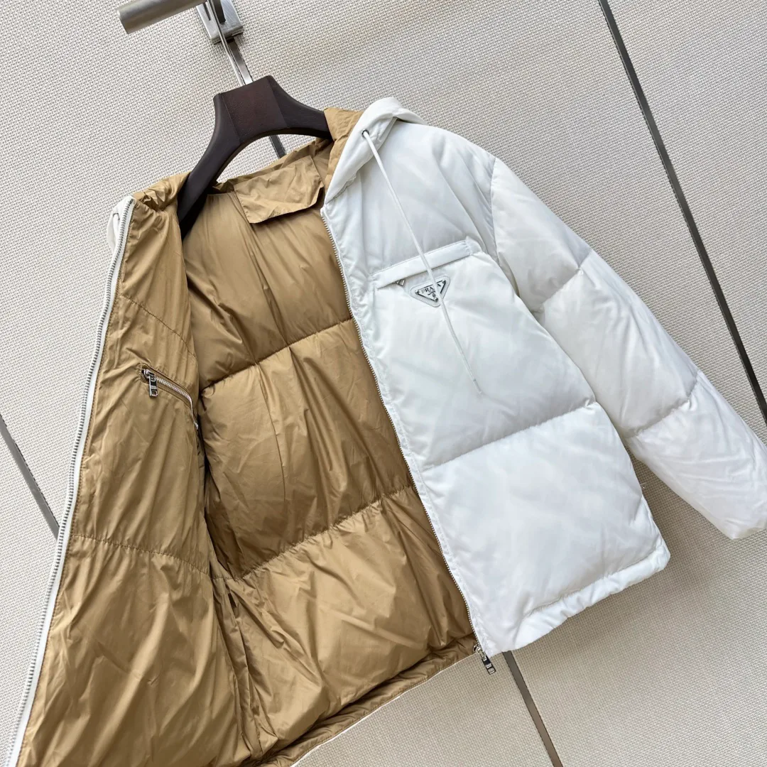 Куртки И Пуховики Женские Prada 18183488