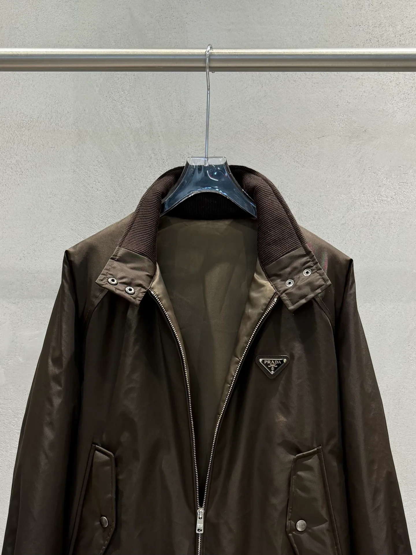 Куртки И Пуховики Женские Prada 19059999