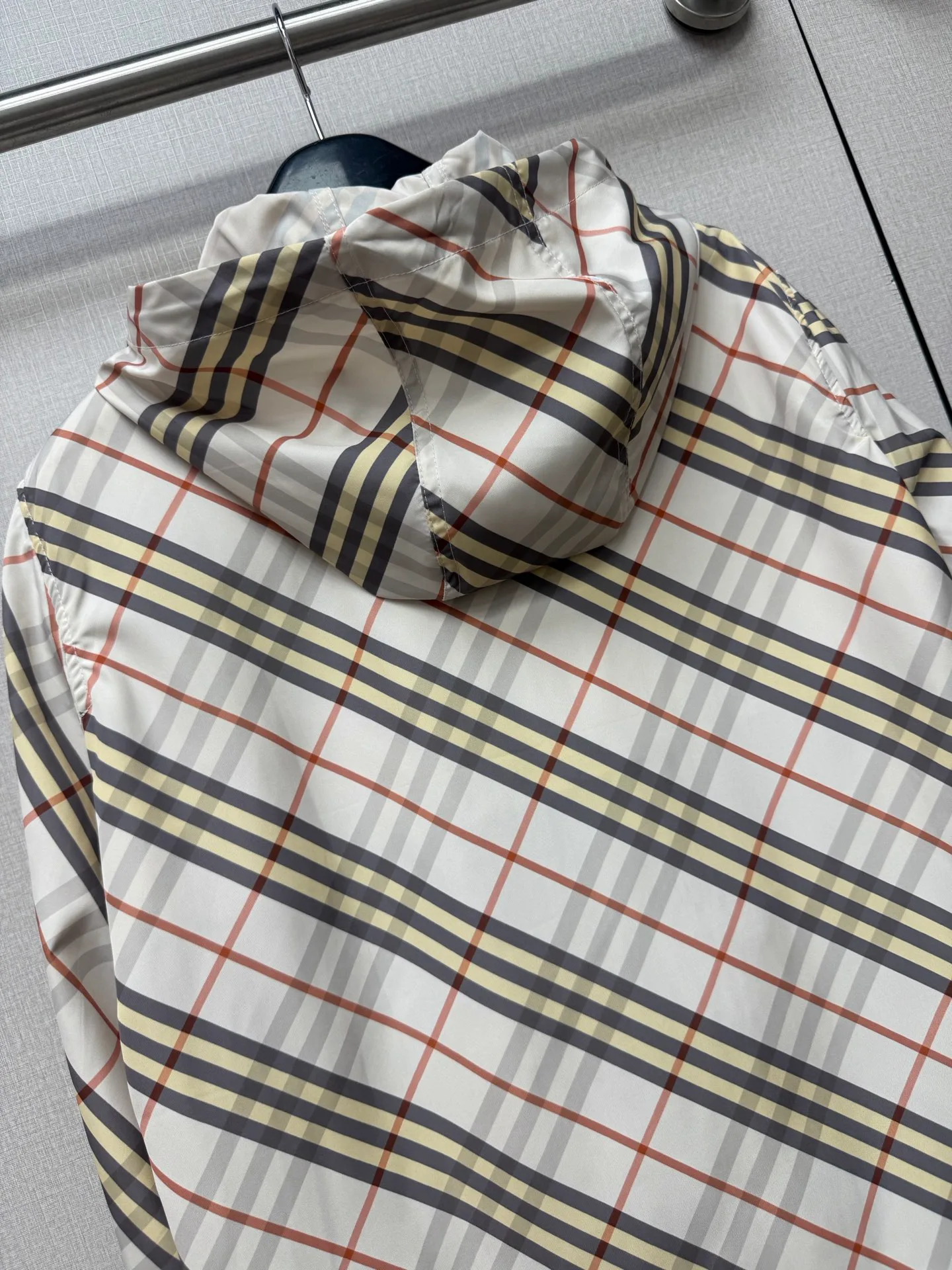 Куртки И Пуховики Женские Burberry 18512906