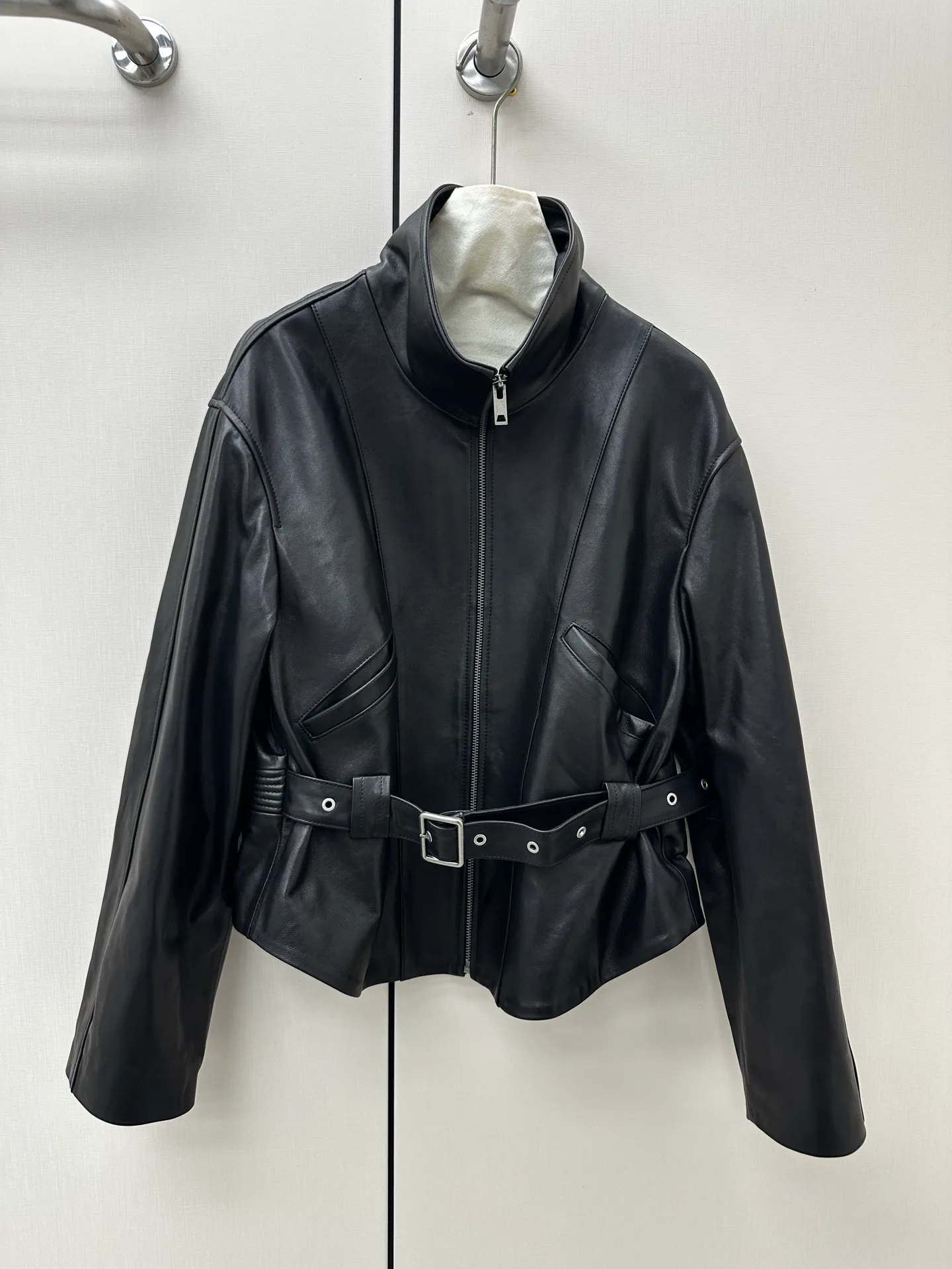 Кожаные Куртки И Дублёнки Женские Saint Laurent 18507719