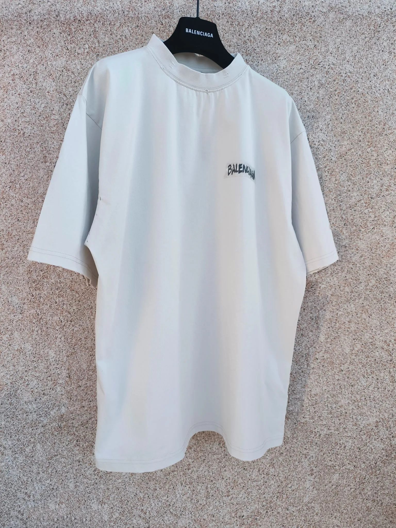 Футболки Женские Balenciaga 550257