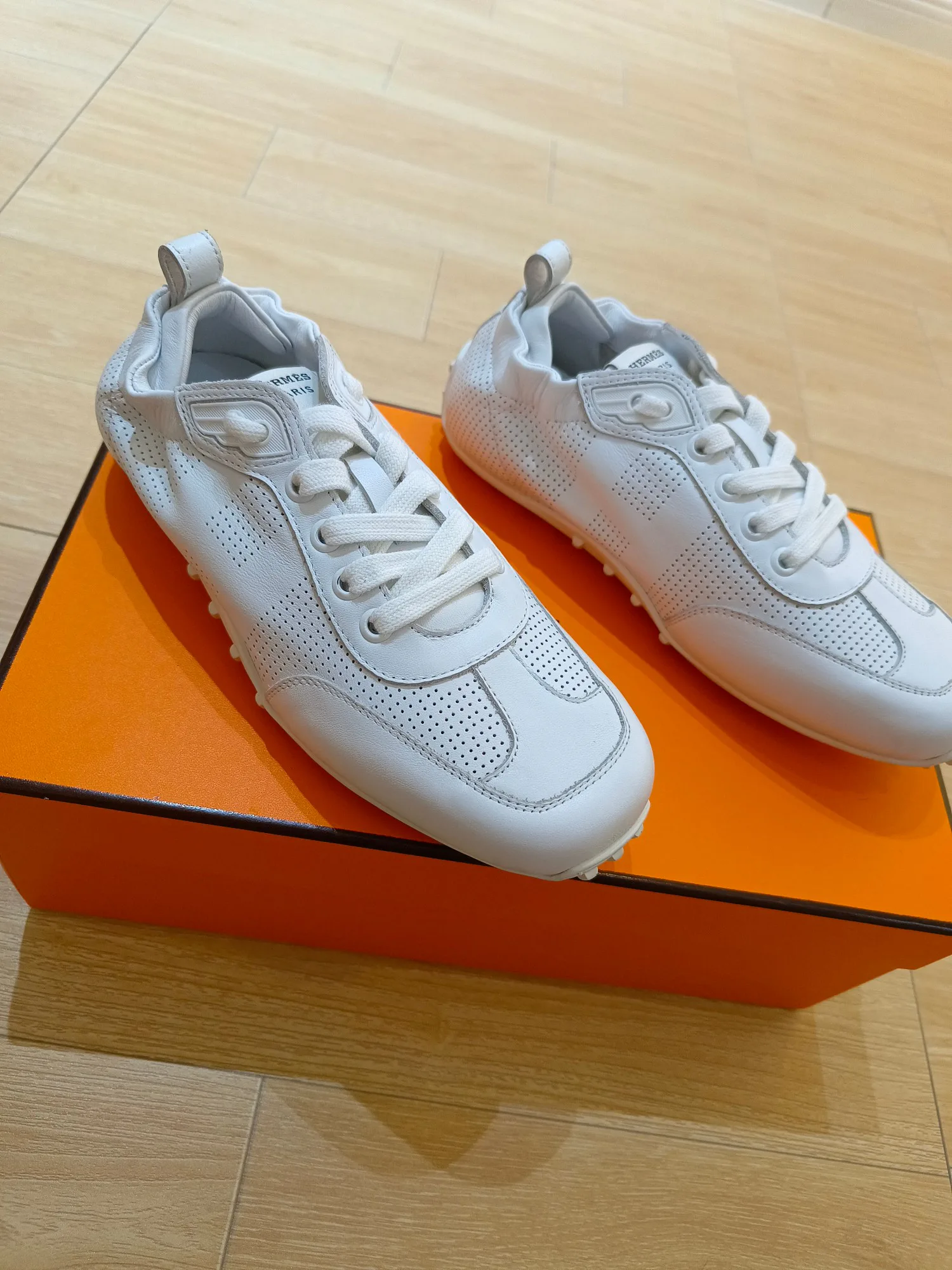Кроссовки Женские Hermes 1285115