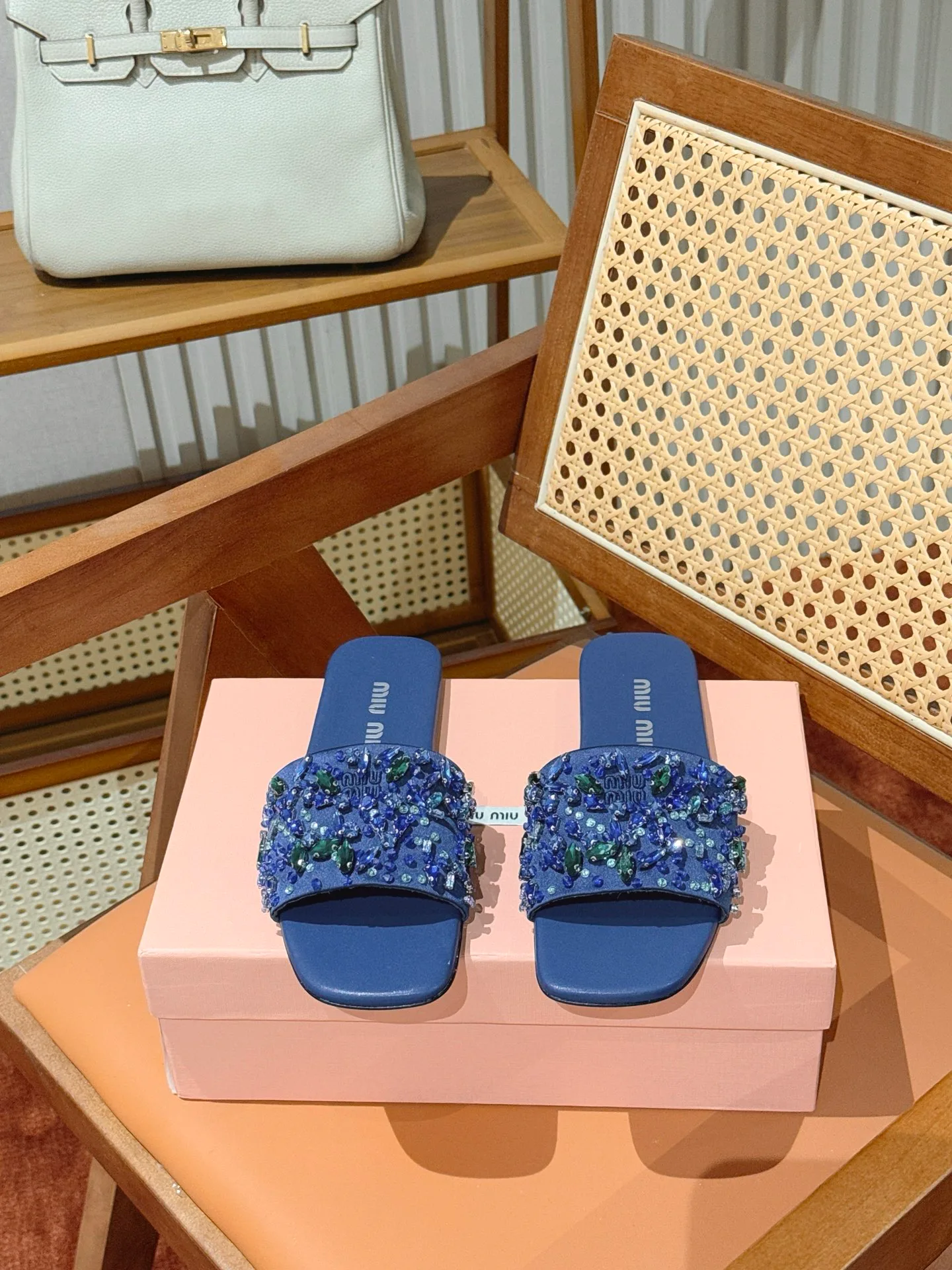 Шлепанцы Женские Miu Miu 17498797