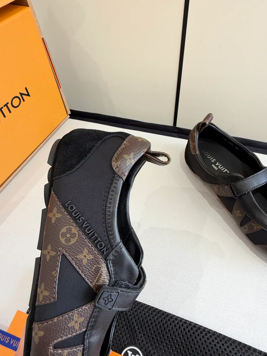Туфли Женские Louis Vuitton 11440418
