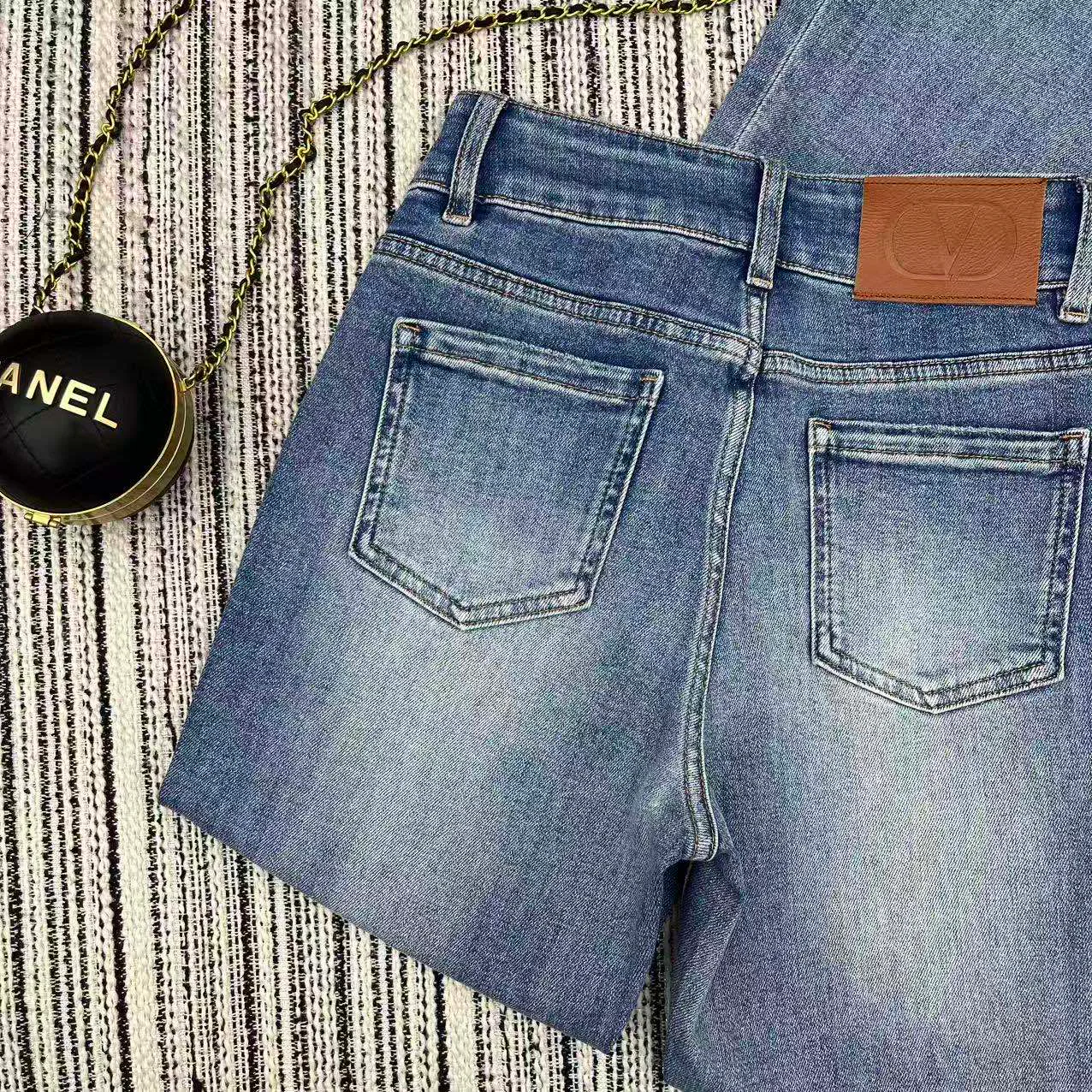 Джинсы Женские Valentino 3947252