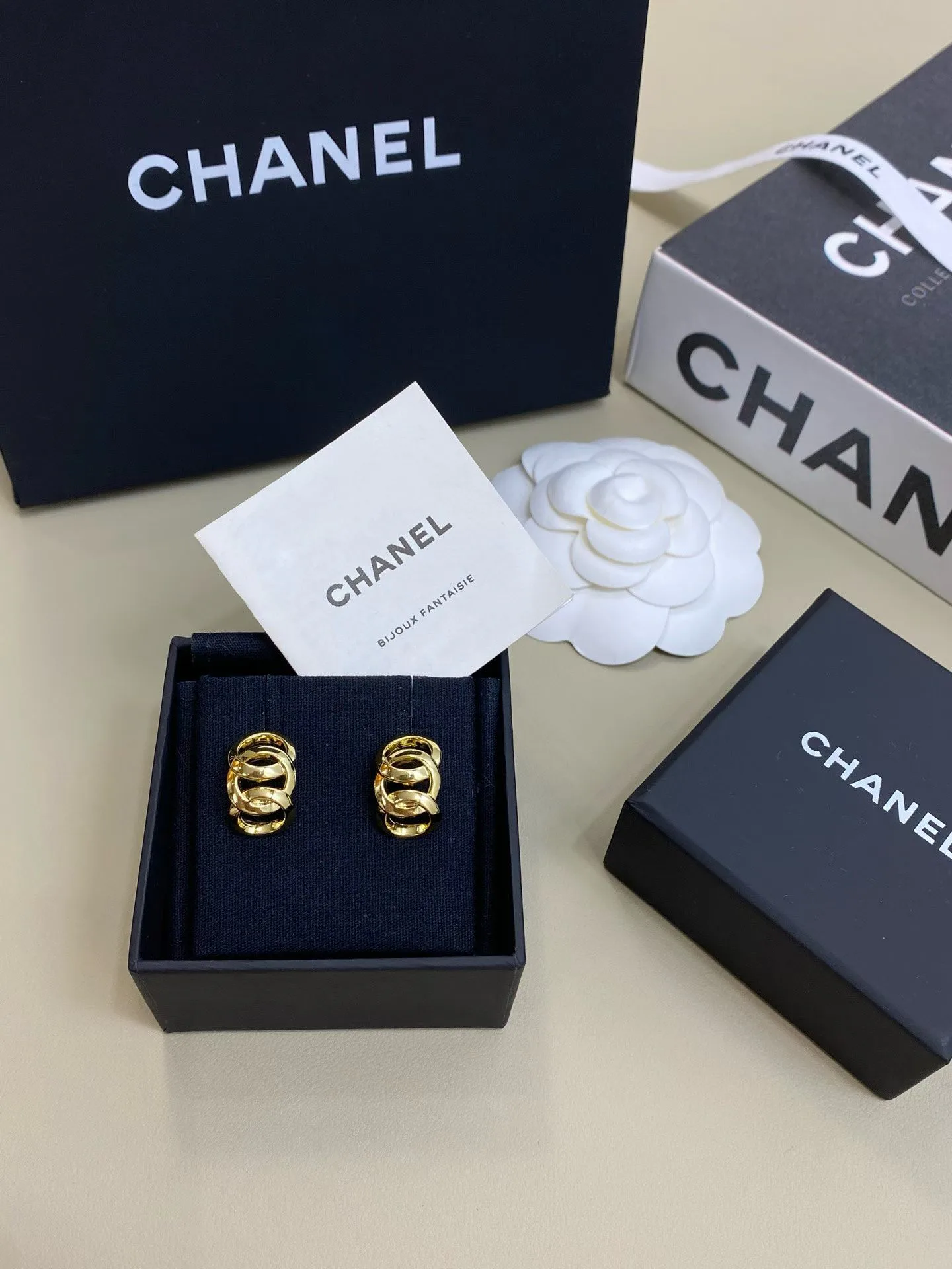Бижутерия Chanel 18351204