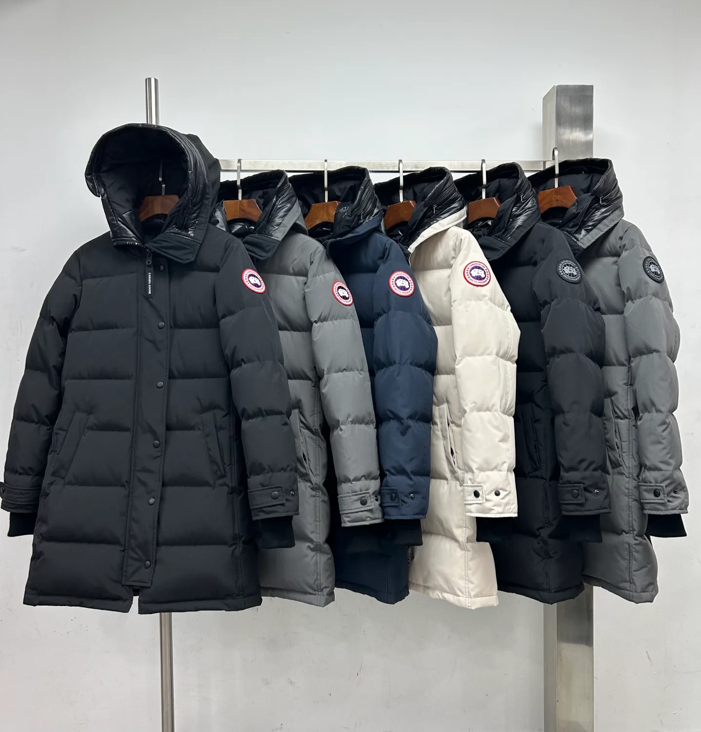 Куртки И Пуховики Женские Canada Goose 18188609