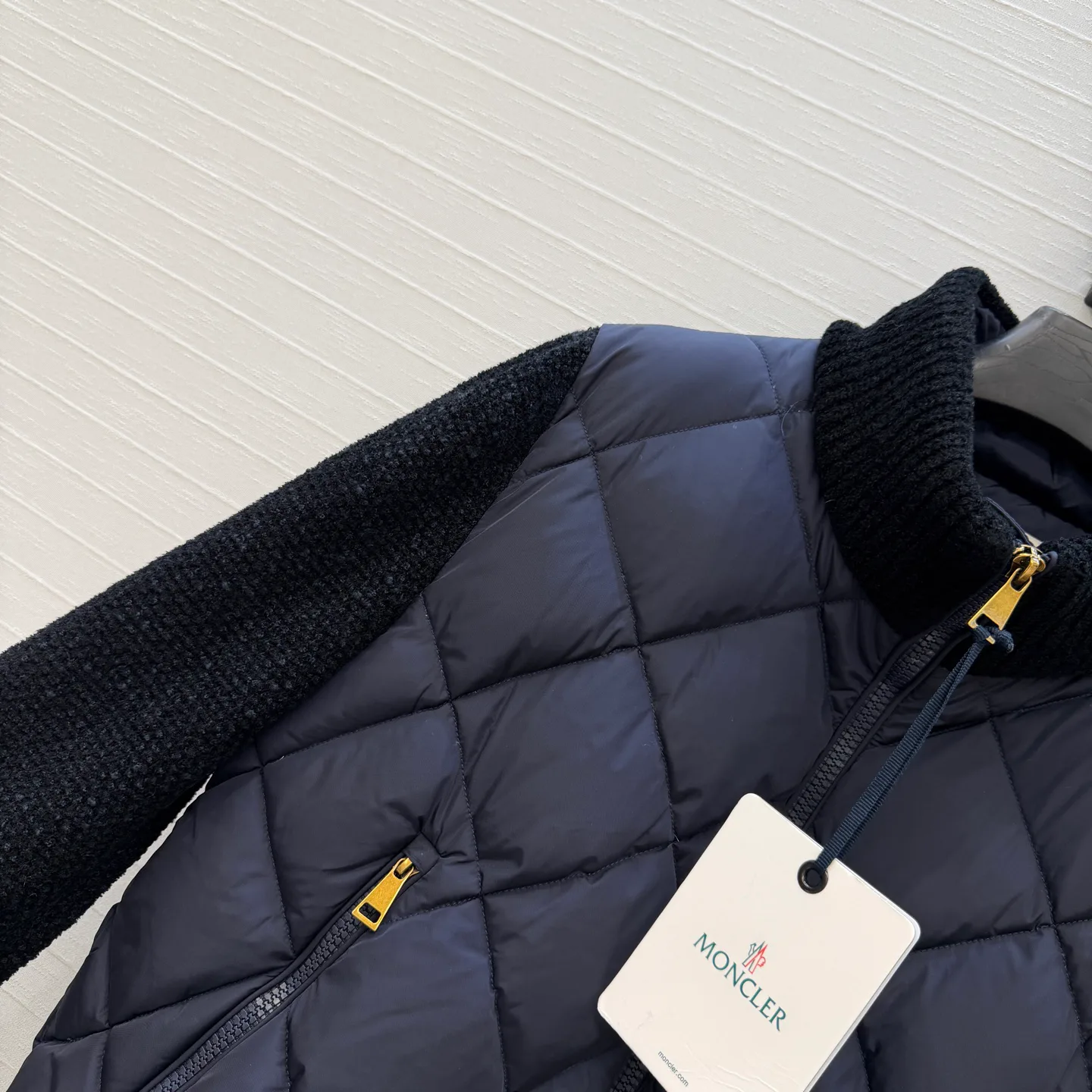 Куртки И Пуховики Женские Moncler 18678160