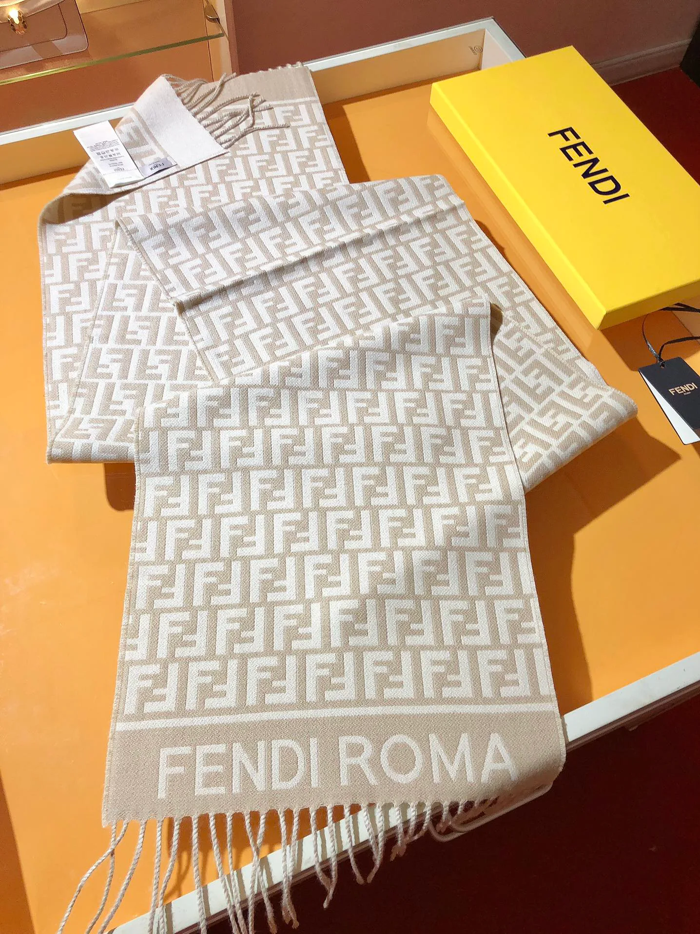 Шарфы Fendi 123981