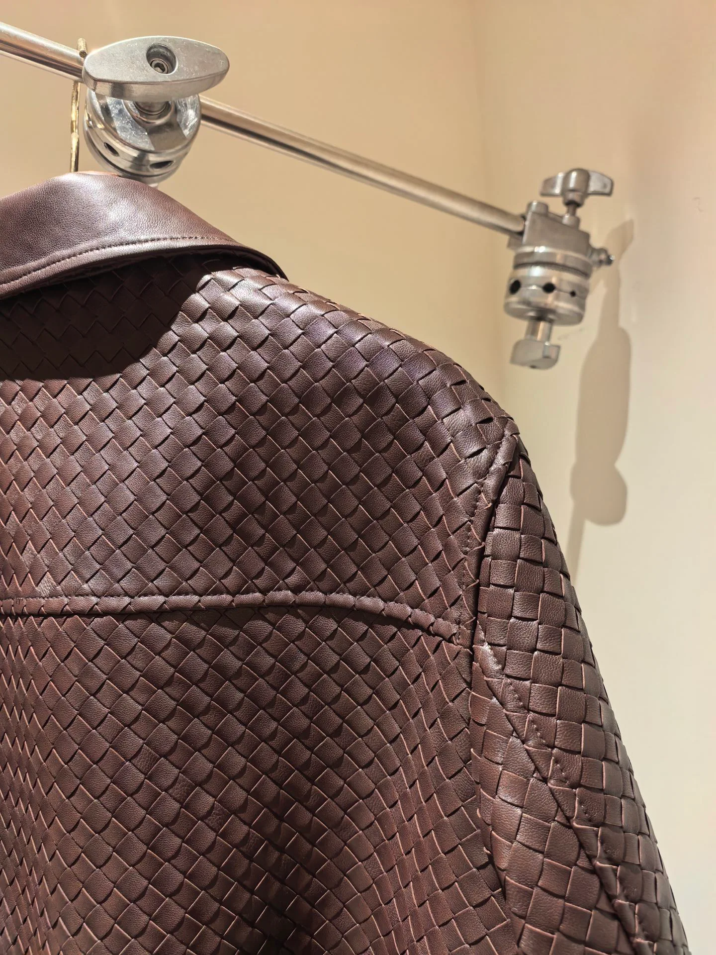 Кожаные Куртки И Дублёнки Женские Bottega Veneta 11113983