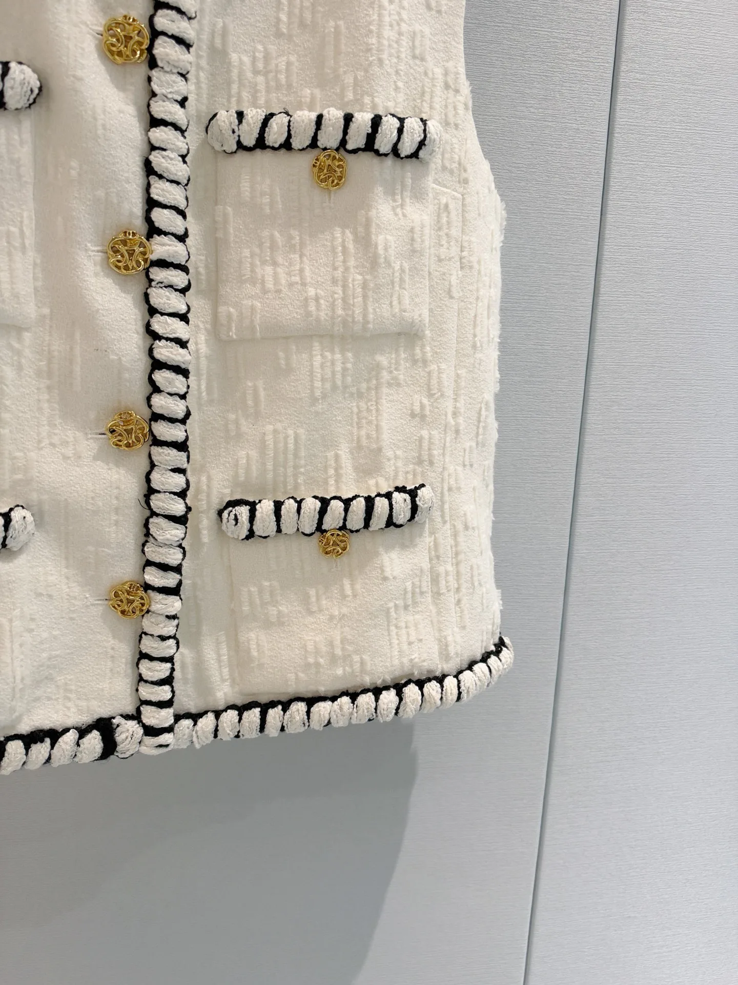 Жилеты Женские Chanel 18866394