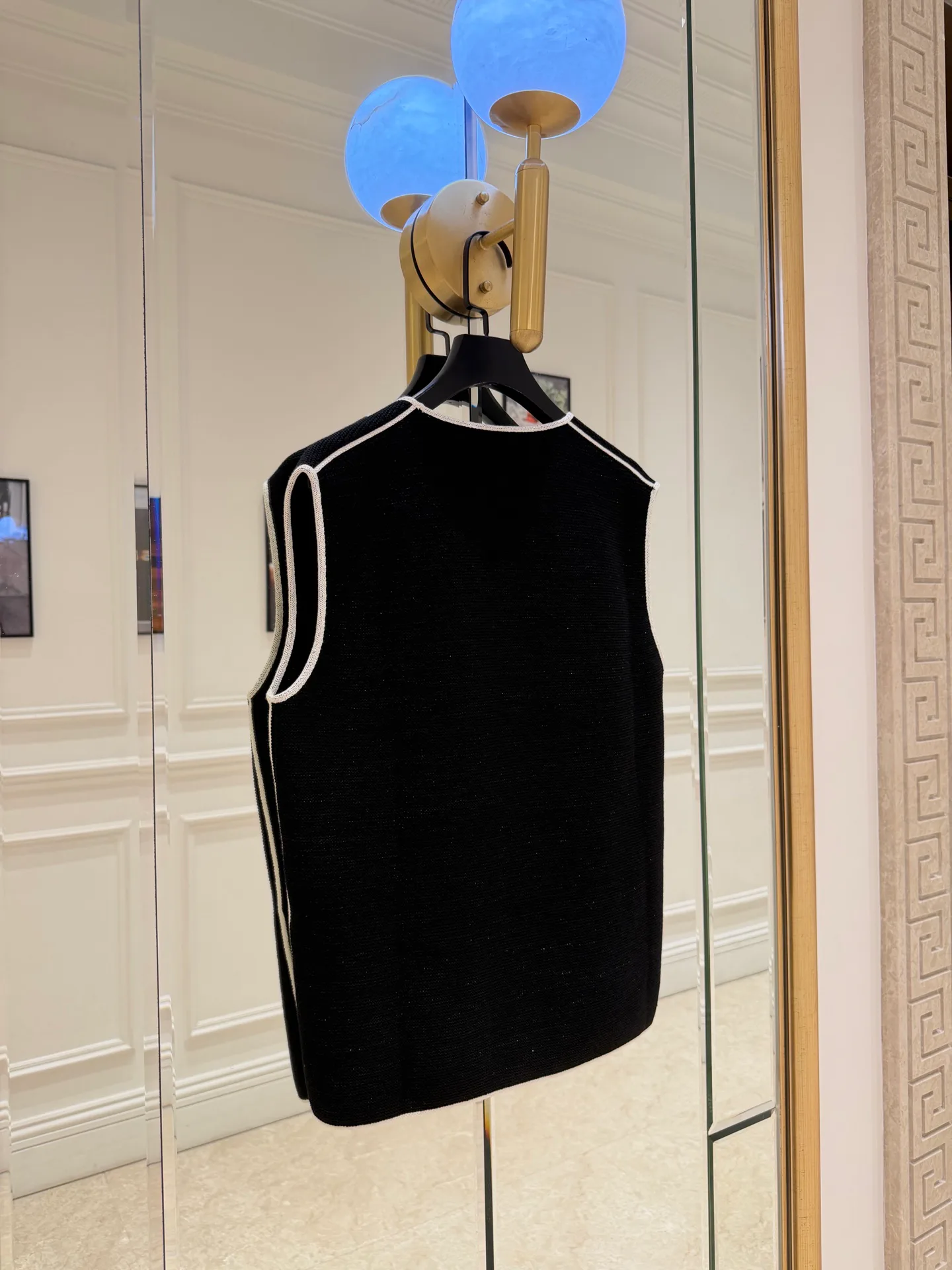 Жилеты Женские Chanel 12800955