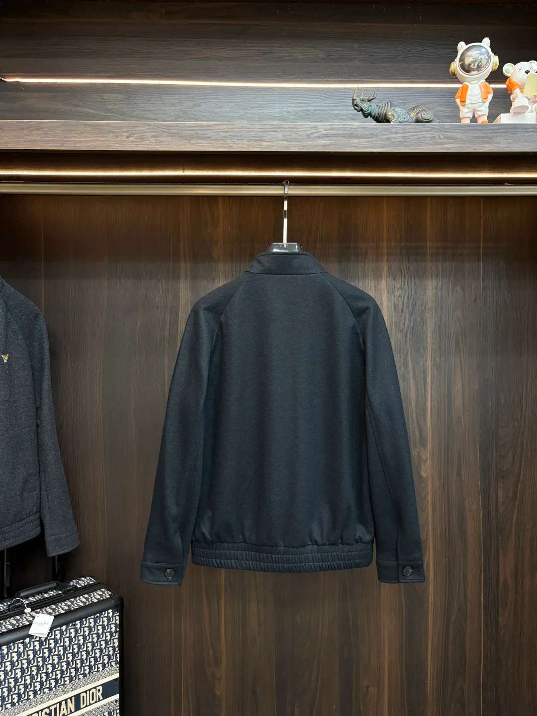 Куртки И Пуховики Женские Armani 18157366