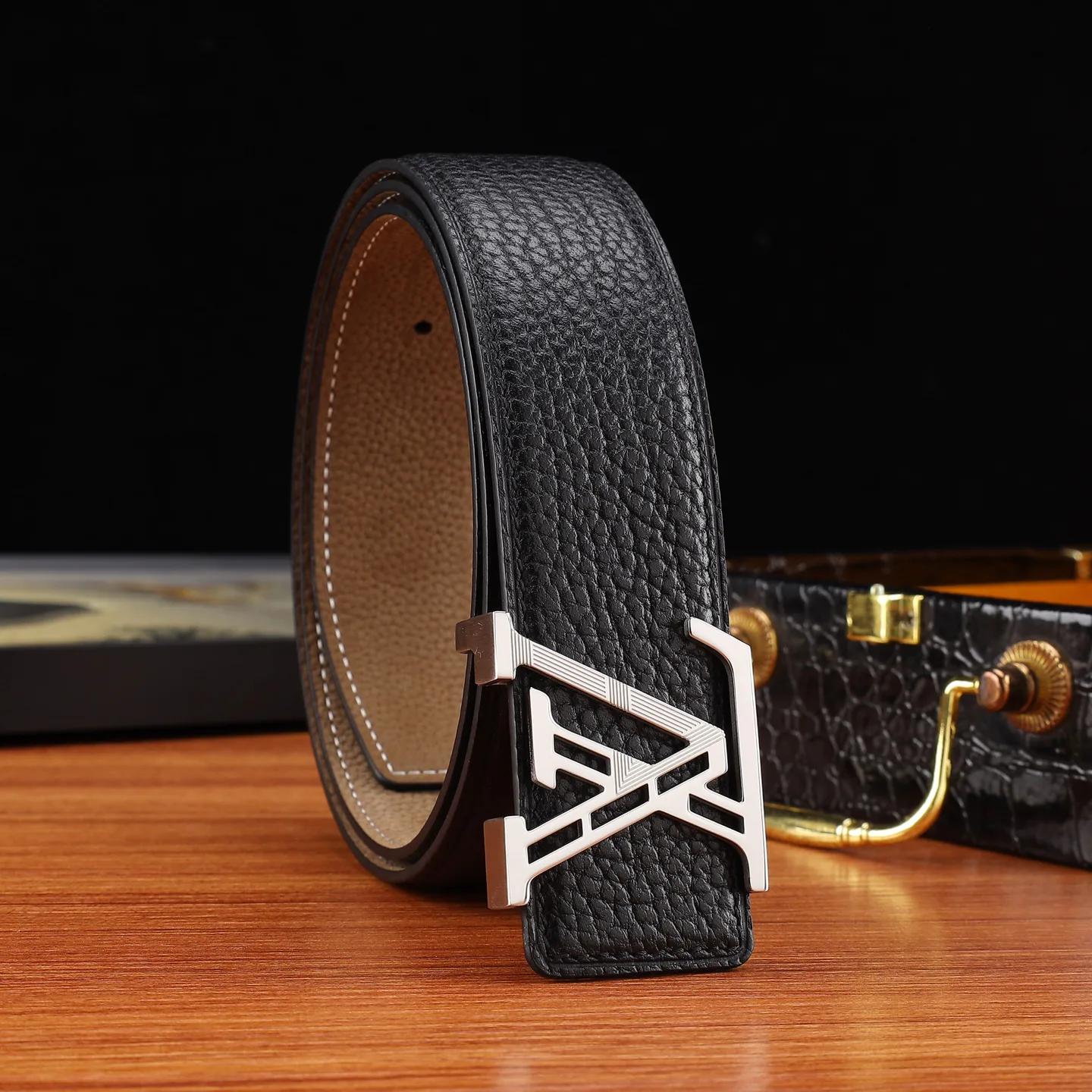 Ремни Женские Louis Vuitton 617173