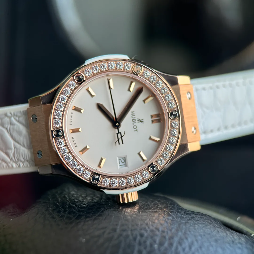 Часы Женские Hublot 17629714