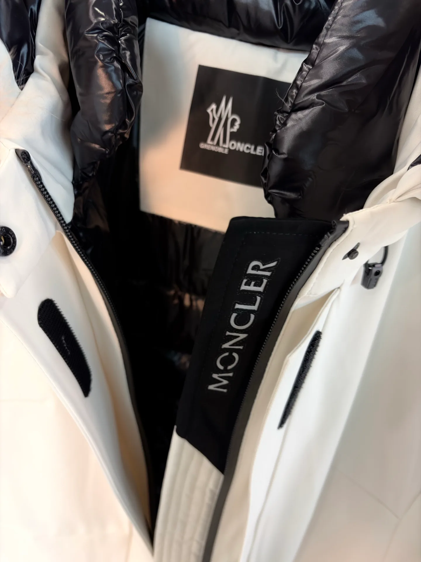Куртки И Пуховики Женские Moncler 18188680