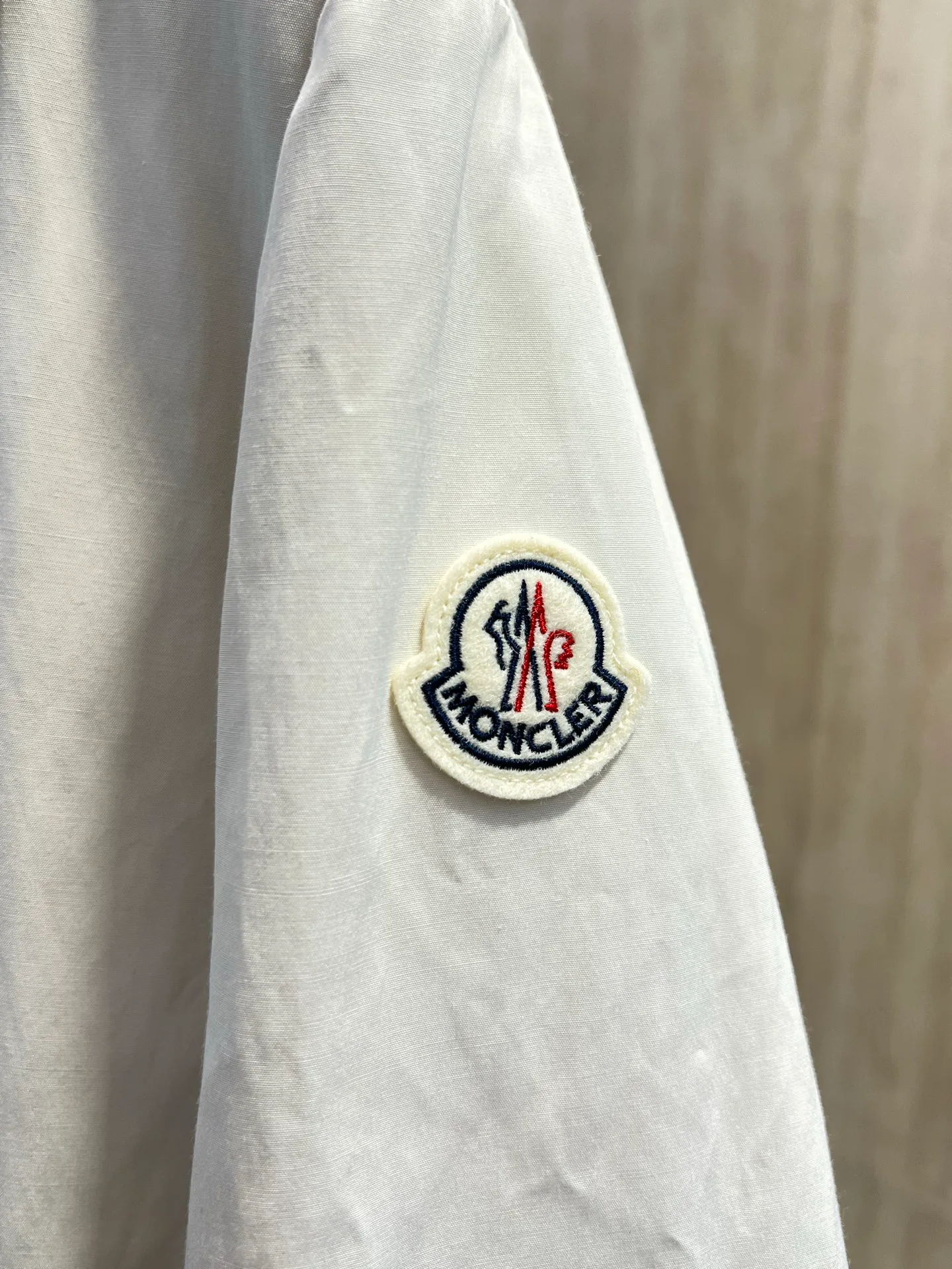 Куртки И Пуховики Женские Moncler 17959167